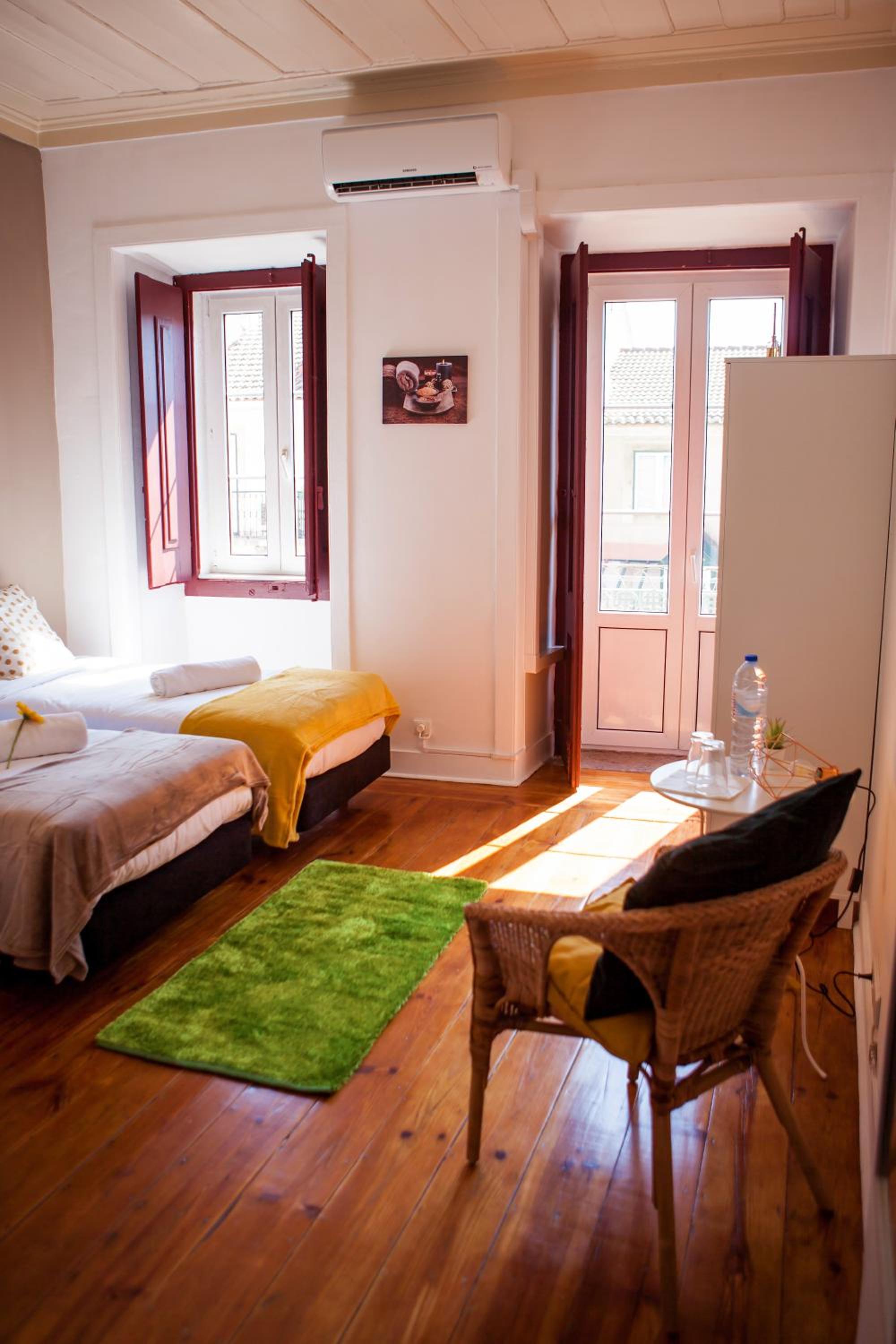 Triple Room with View and Shared Bathroom photo 1