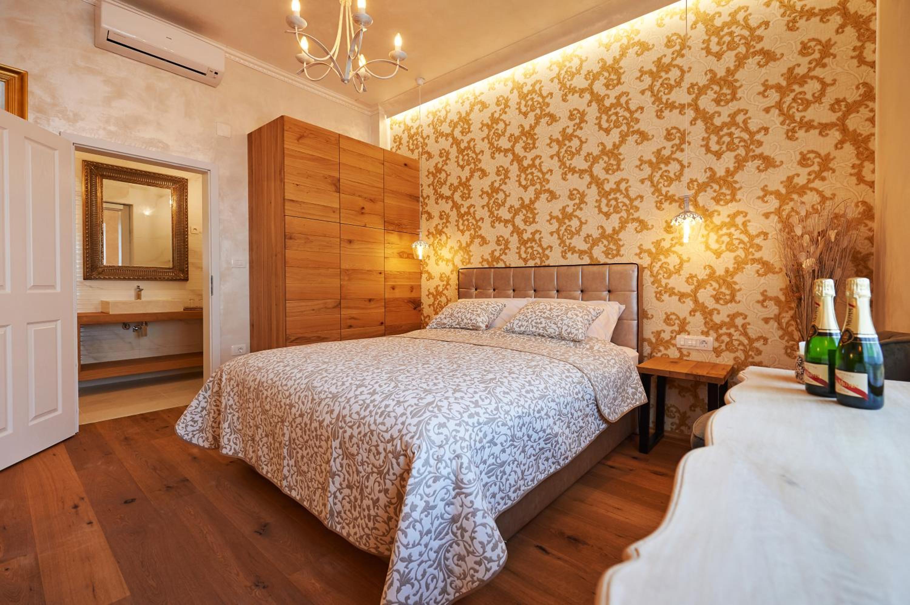 Superior Double Room - Photo 2