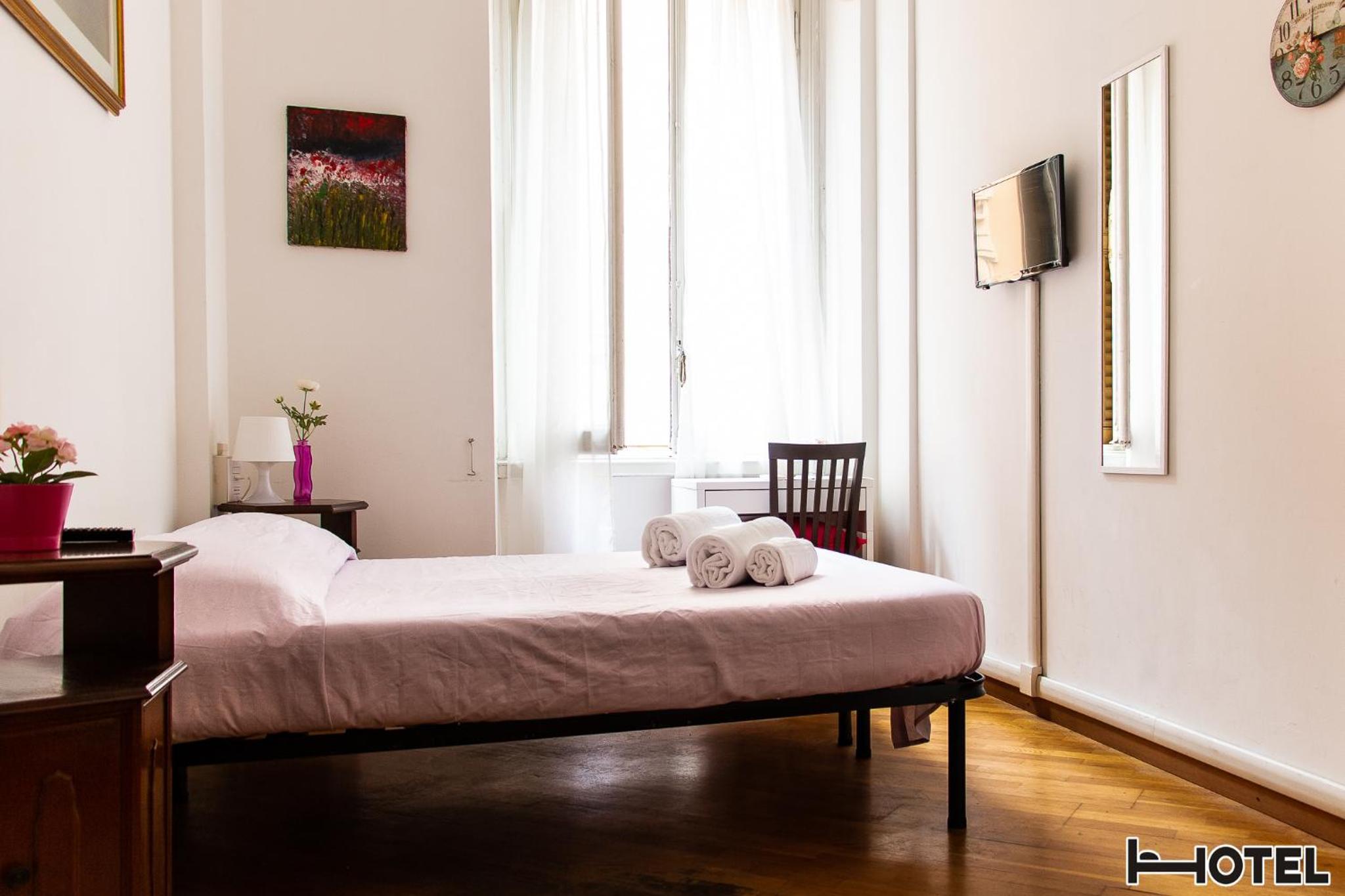 Double or Twin Room with Private External Bathroom