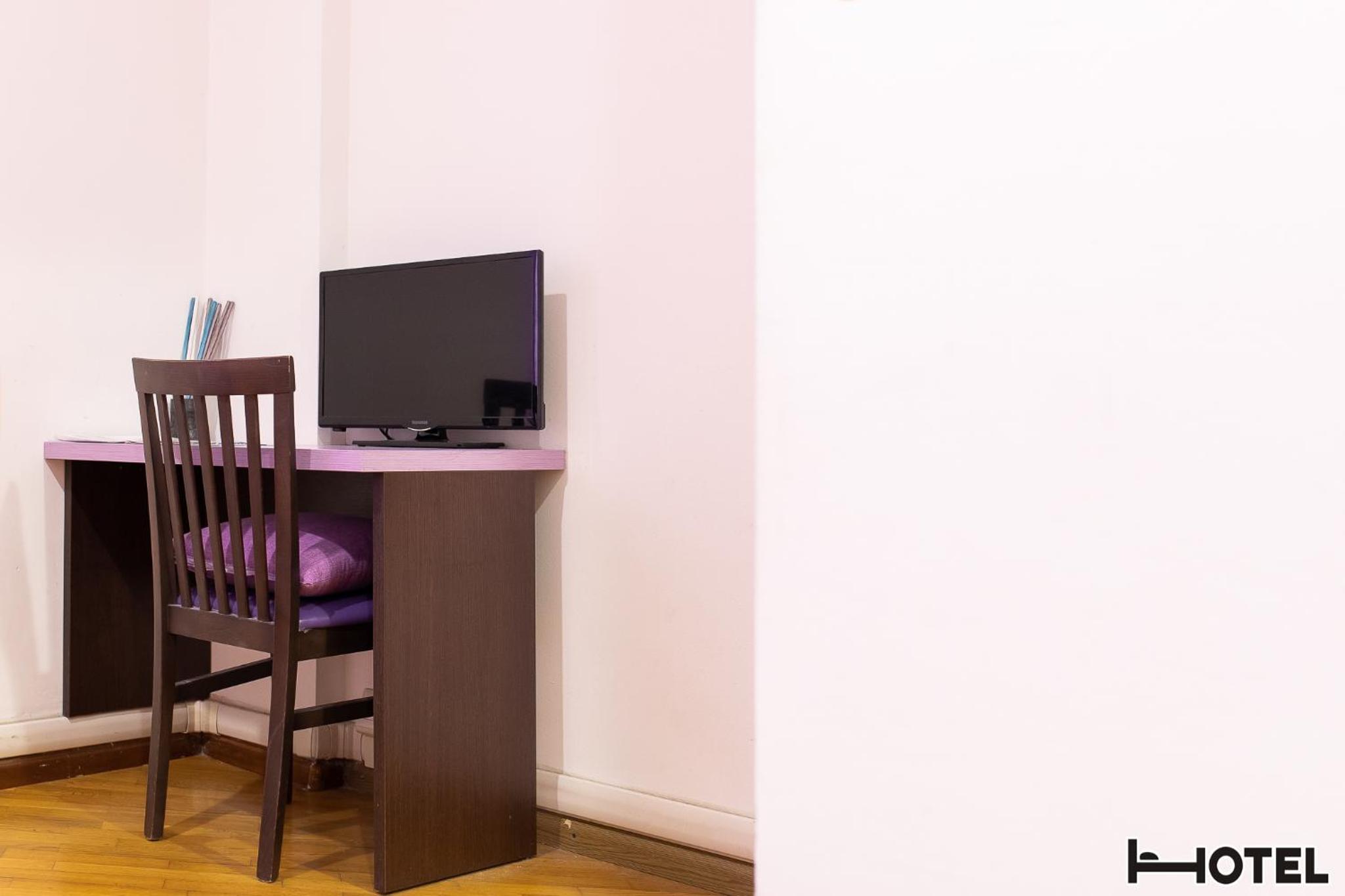 Double or Twin Room - Photo 17