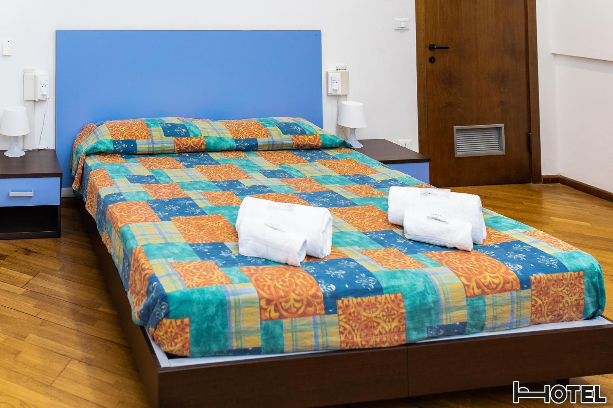 Double or Twin Room - Photo 14