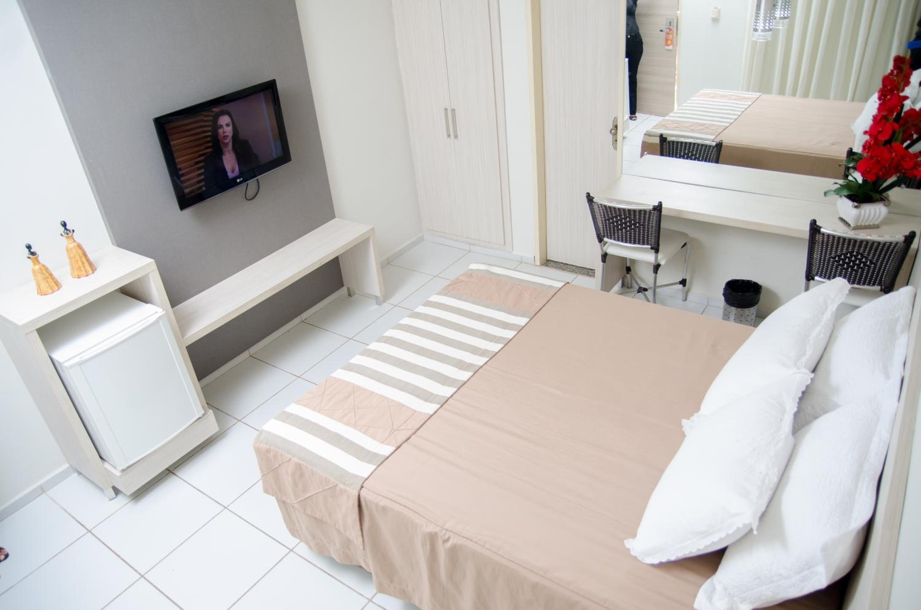 Deluxe Double or Twin Room photo 2