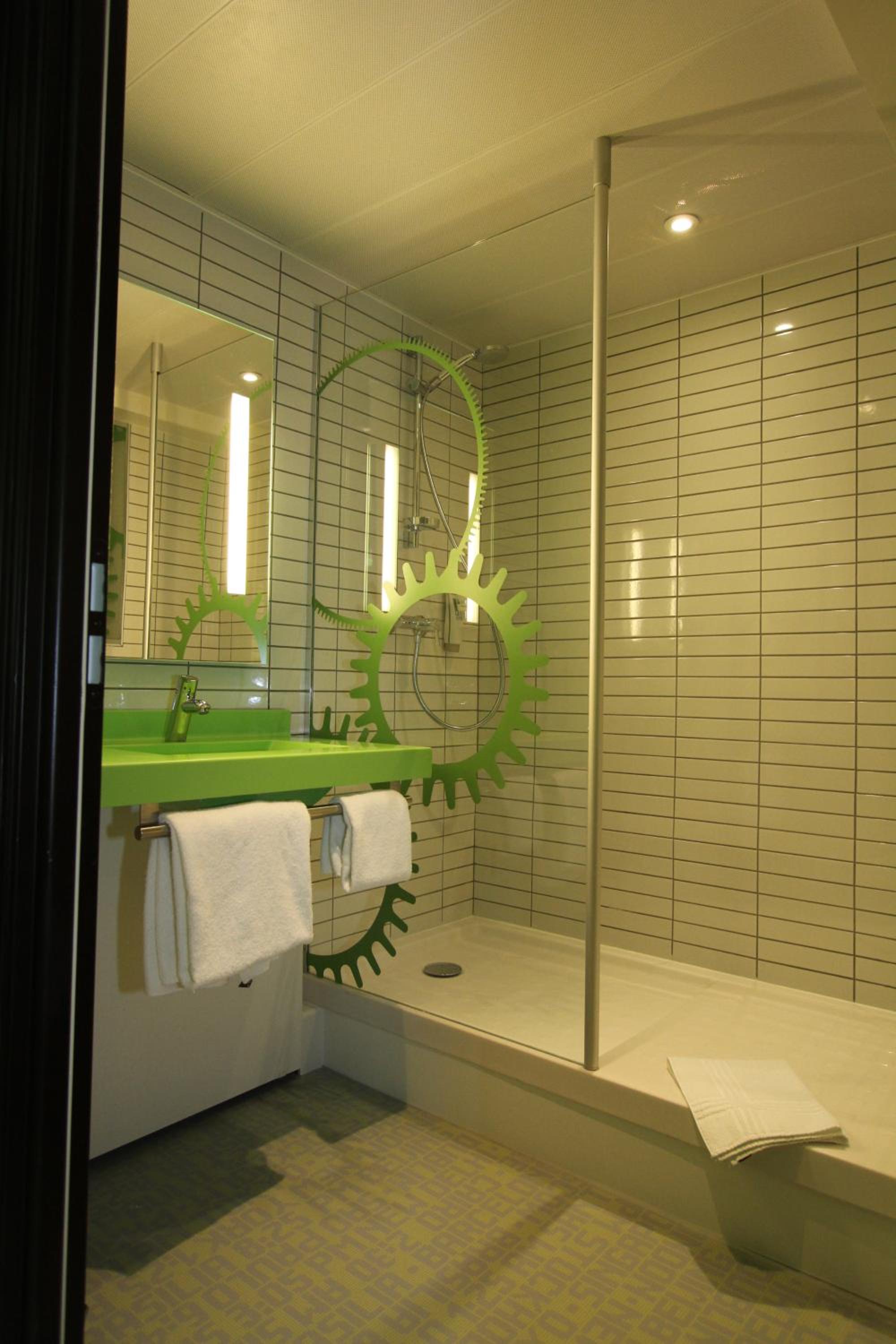 Standard Double Room - Photo 4