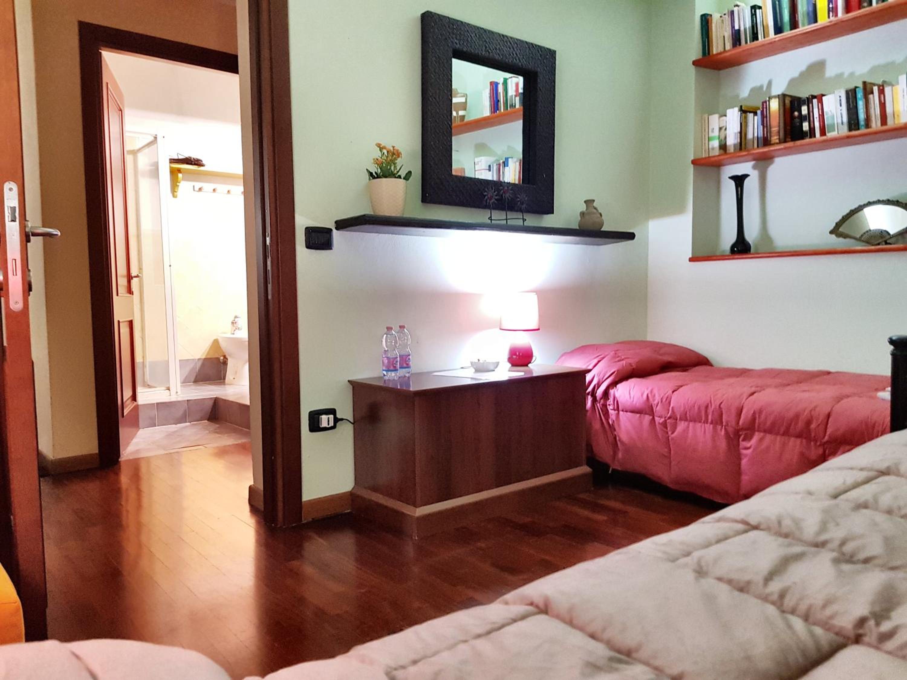 Triple Room with Private External Bathroom photo 2