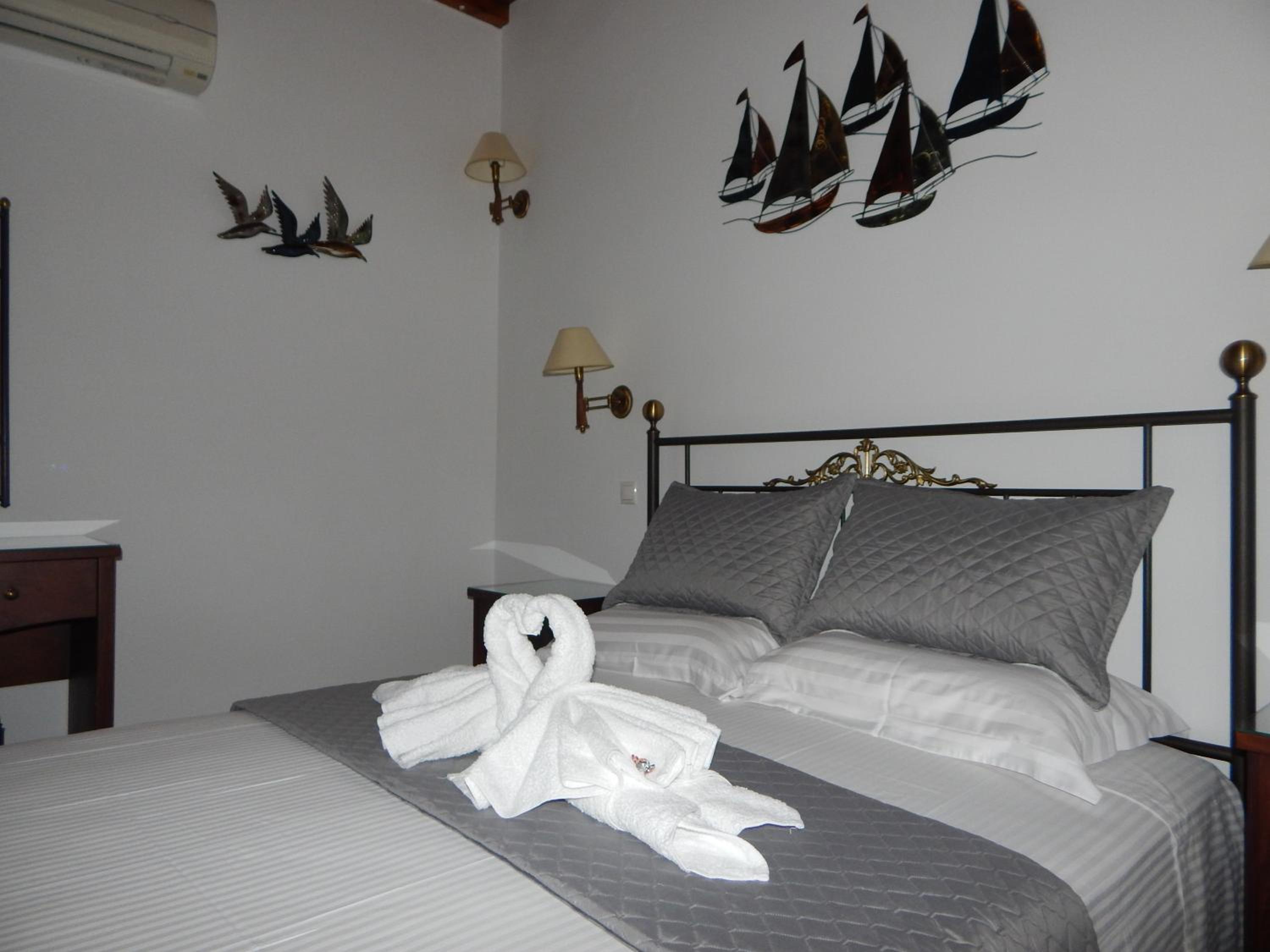 Deluxe Quadruple Room photo 2
