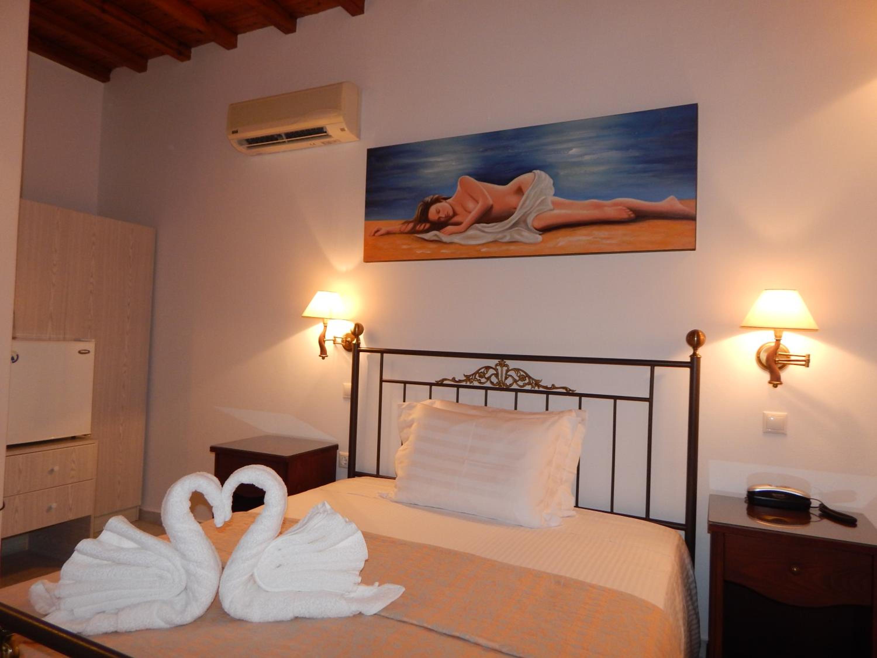 Standard Double or Twin Room photo 3