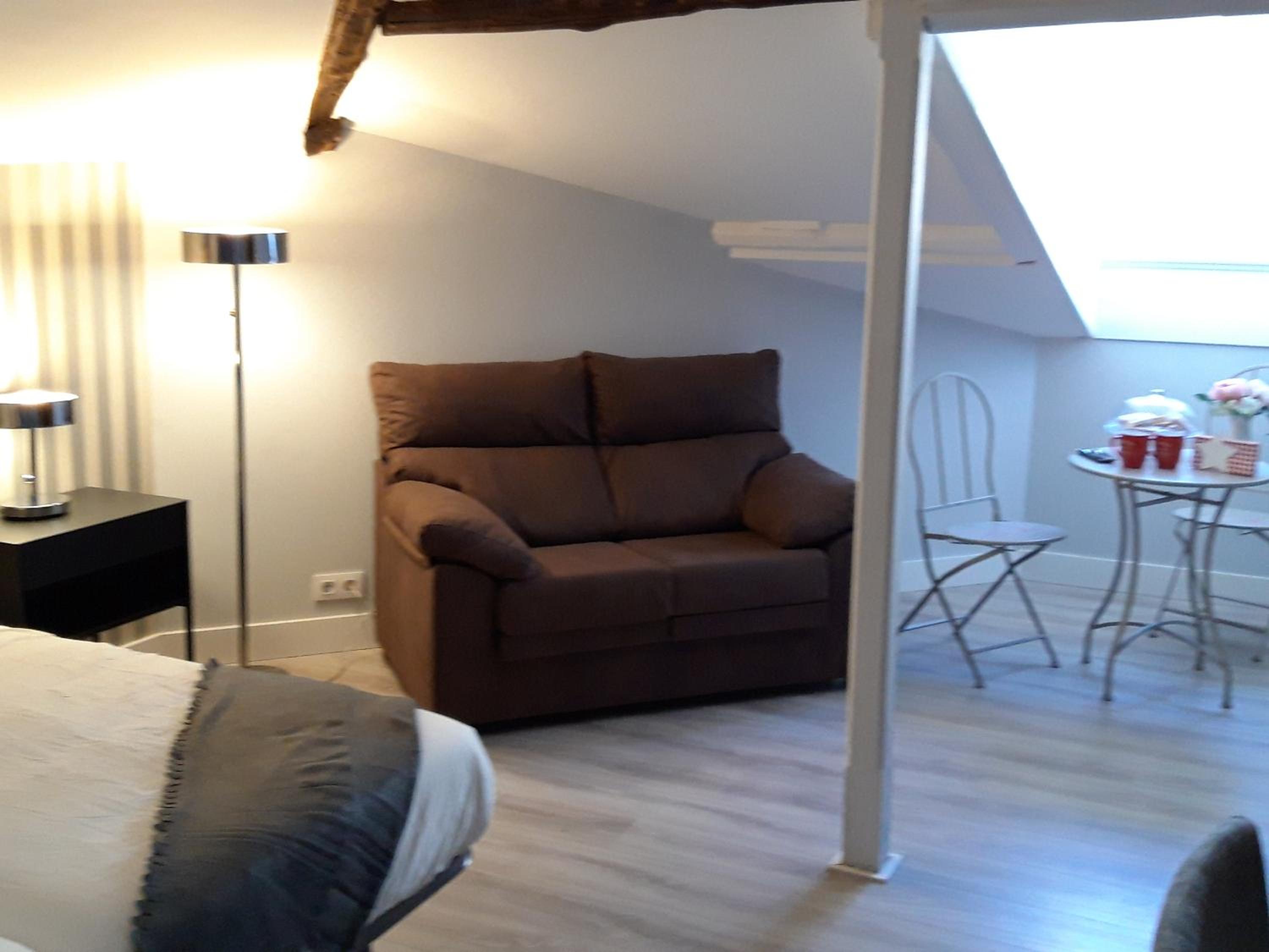 Deluxe Double or Twin Room - Photo 3