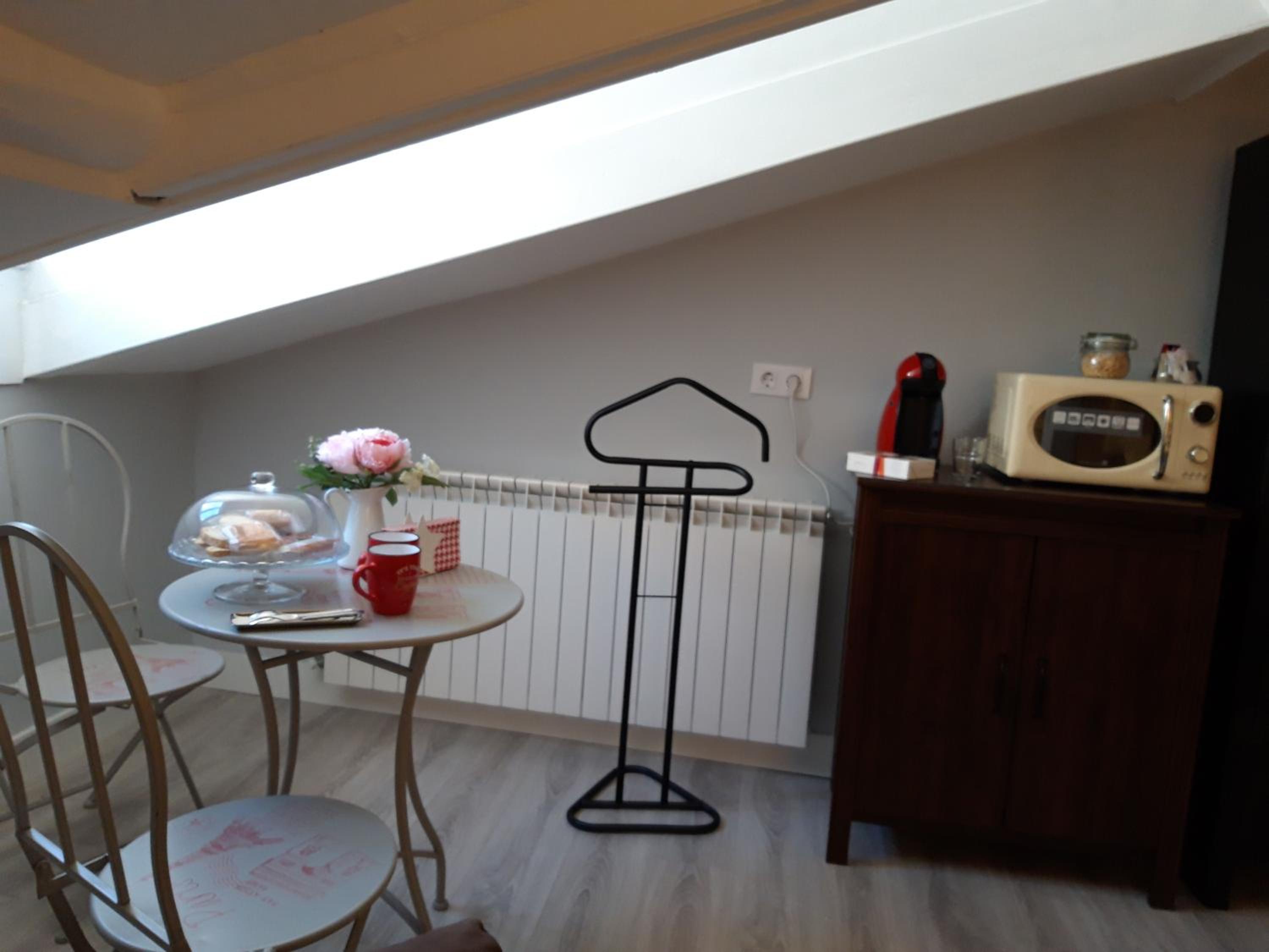 Deluxe Double or Twin Room - Photo 2