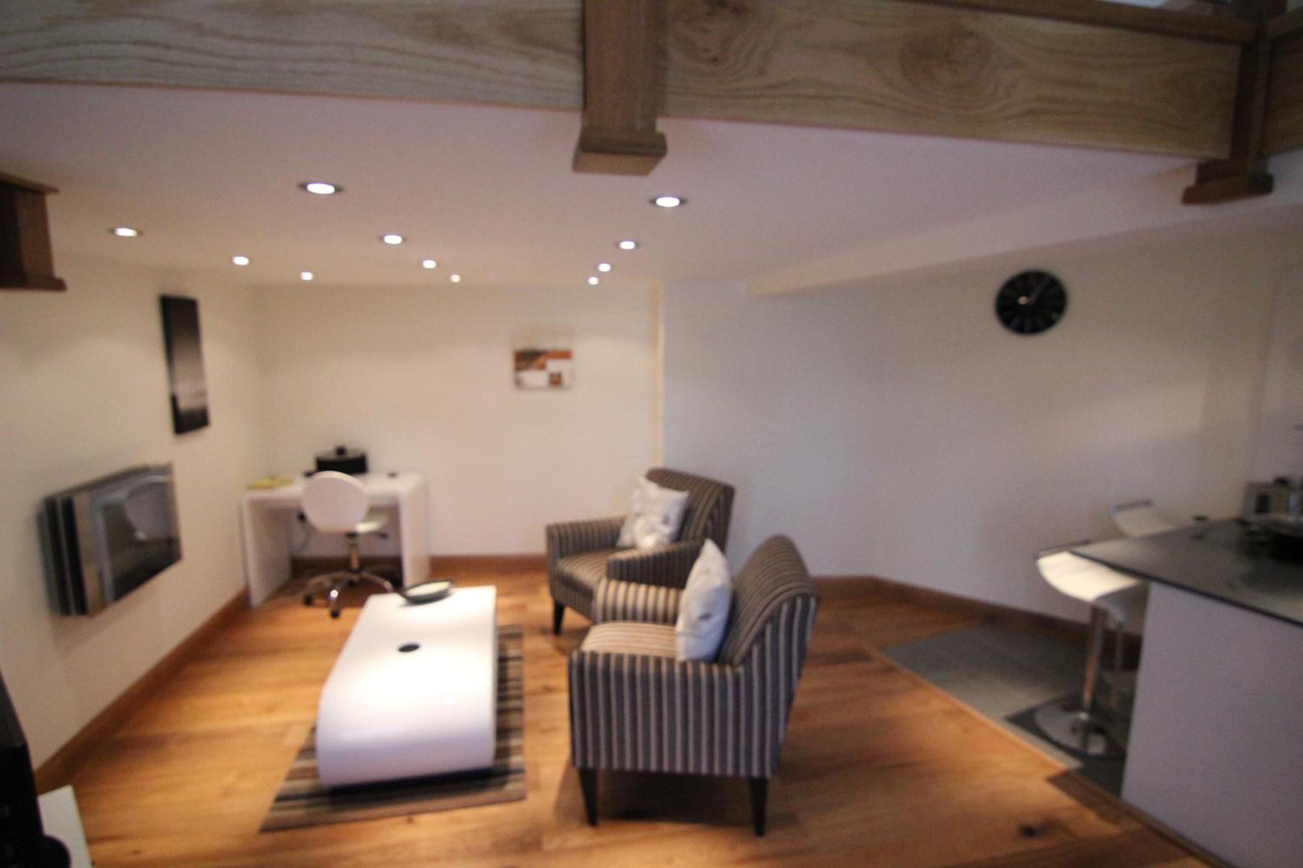 Standard One-Bedroom Apartment photo 2