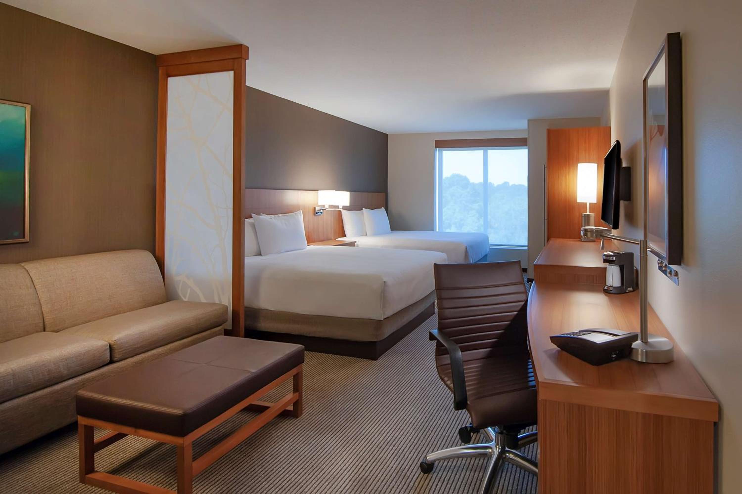Queen Room with Two Queen Beds, Sofa Bed and Accessible Tub photo 1