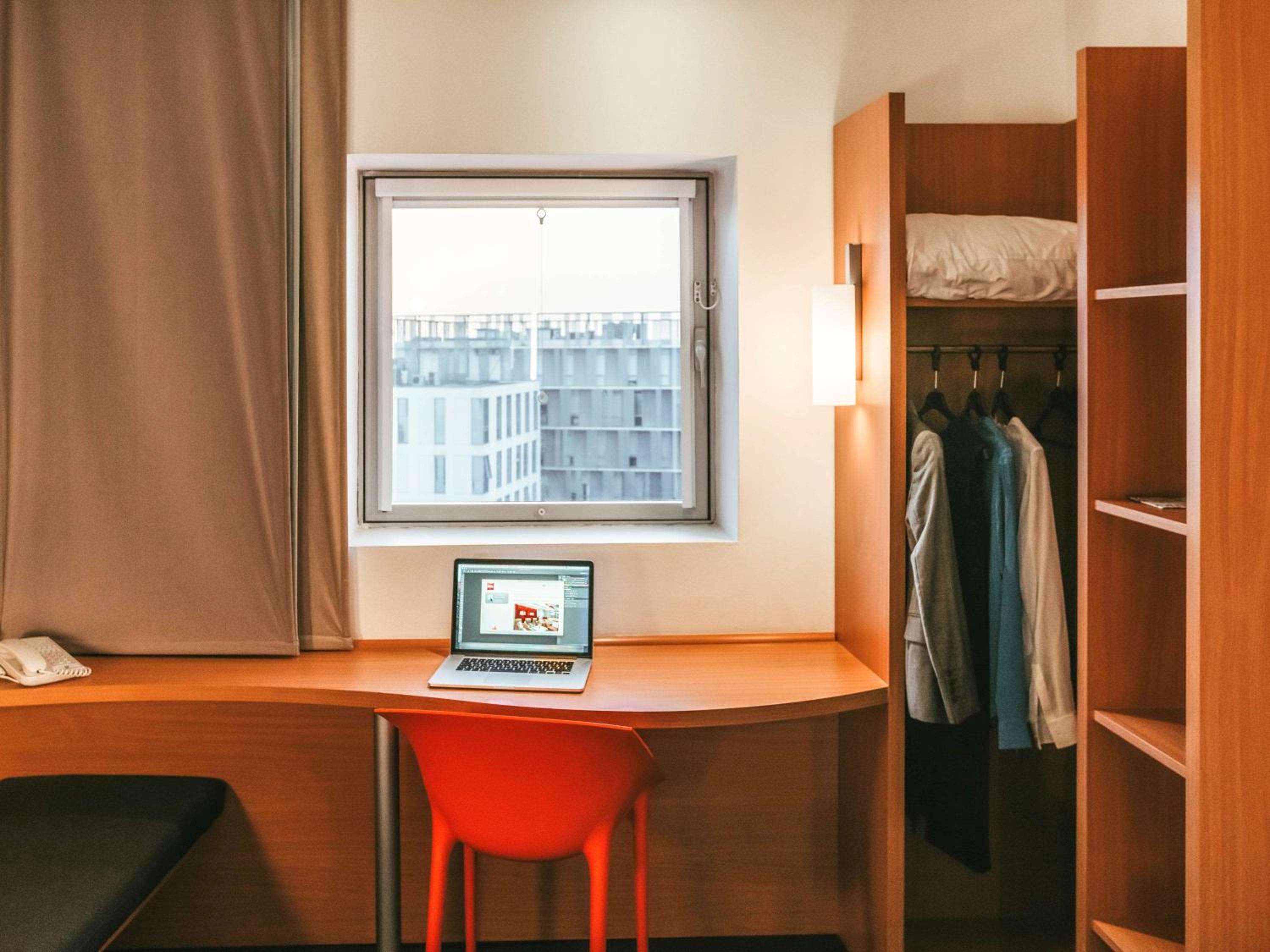 Standard Double Room - Photo 4