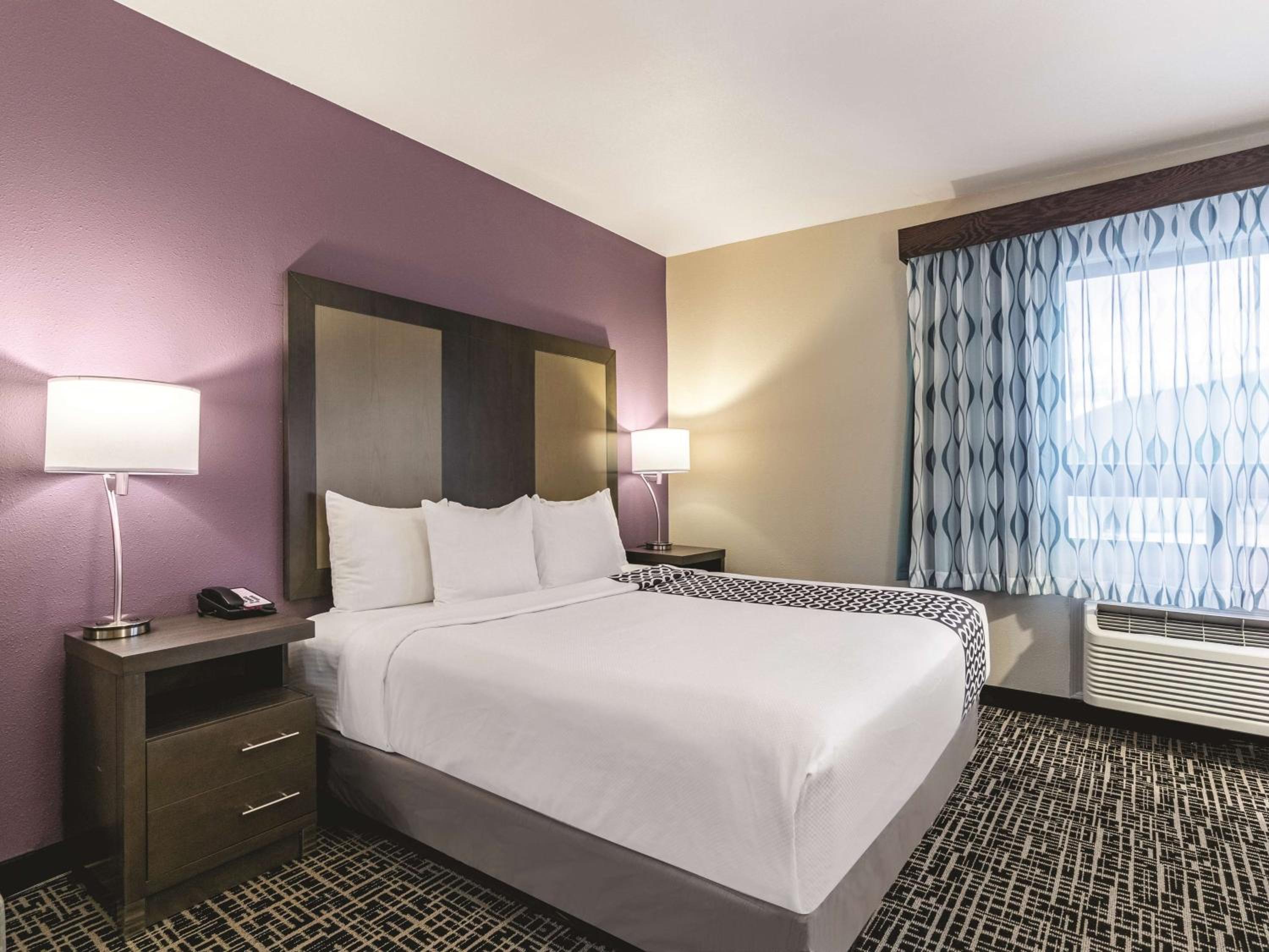 King Room - Disability Access - Photo 4