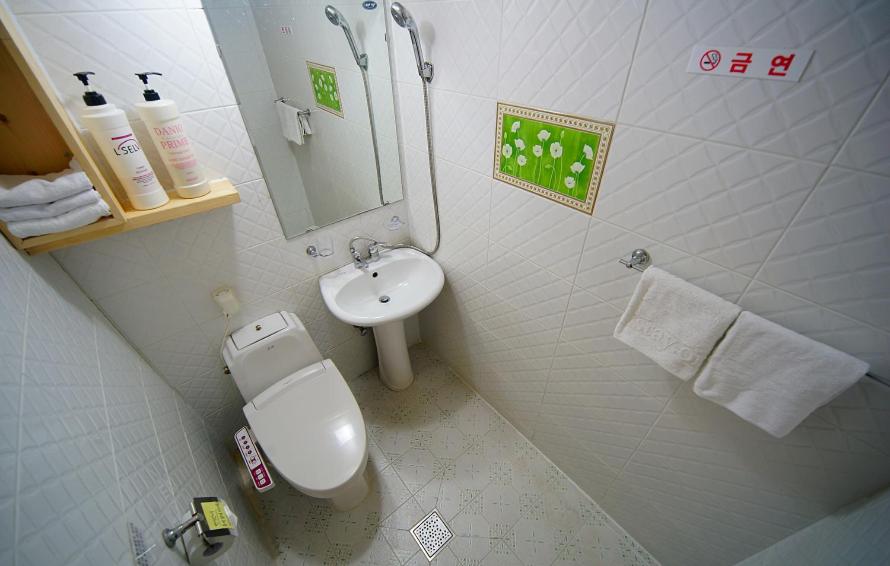 Korean-Style Duplex Superior Room - Photo 9