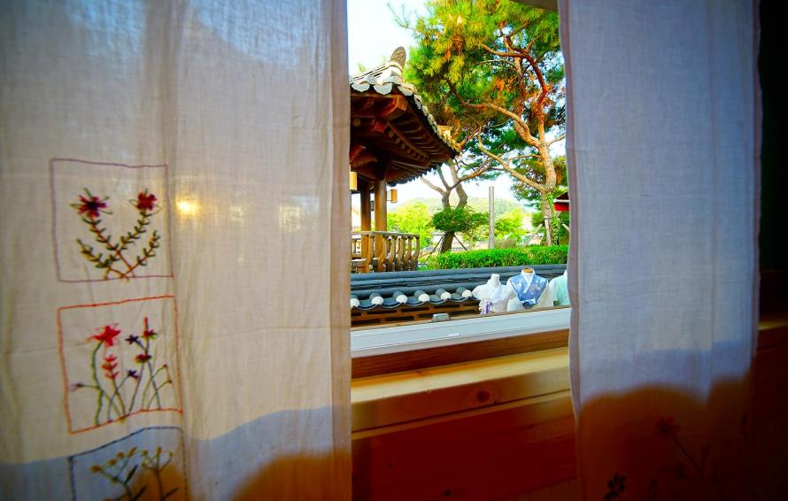 Korean-Style Duplex Superior Room - Photo 4