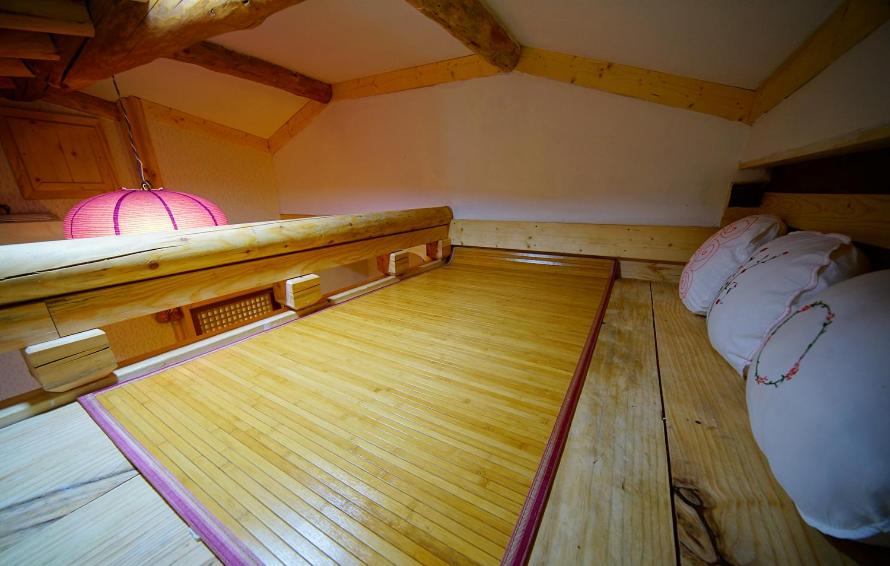 Korean-Style Duplex Superior Room - Photo 3