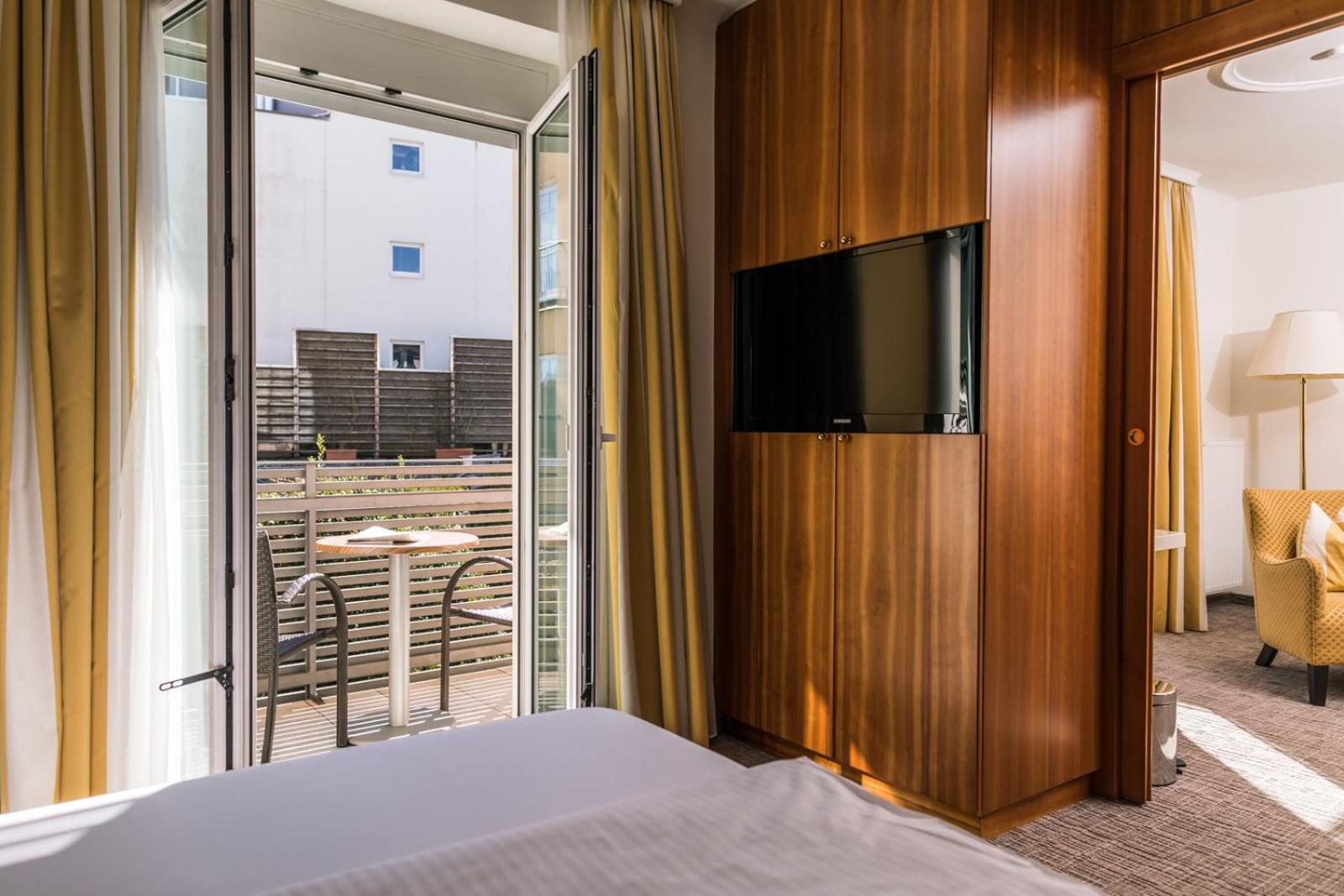 Suite with Balcony