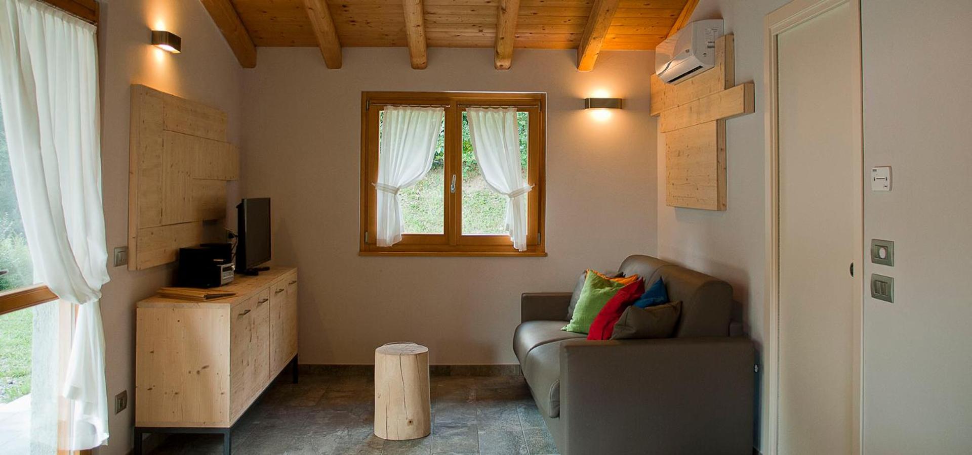 Two-Bedroom House with Jacuzzi