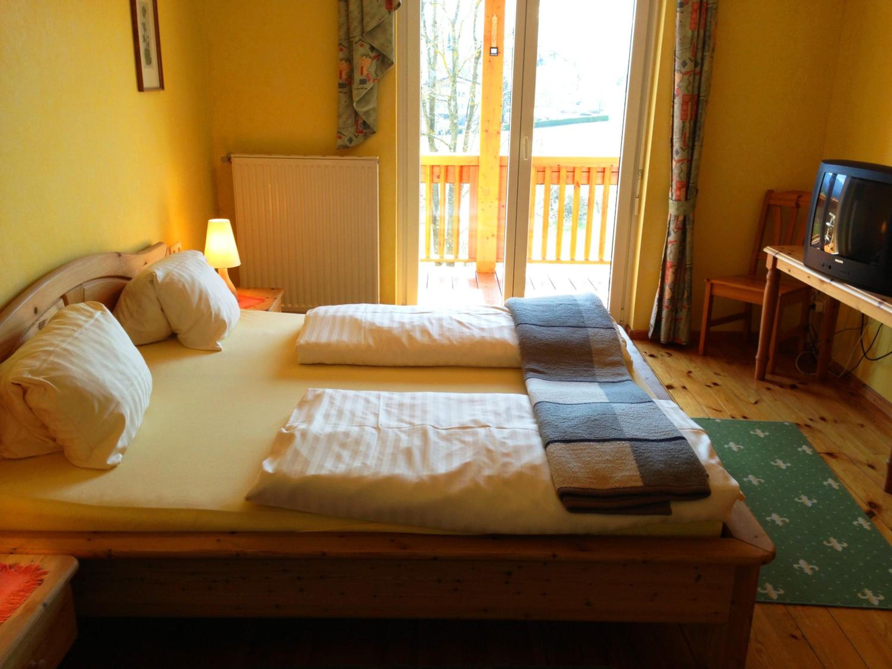 Large Suite with Balcony photo 2