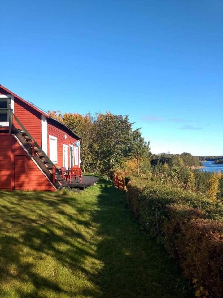 Double or Twin Room with Lake View photo 1