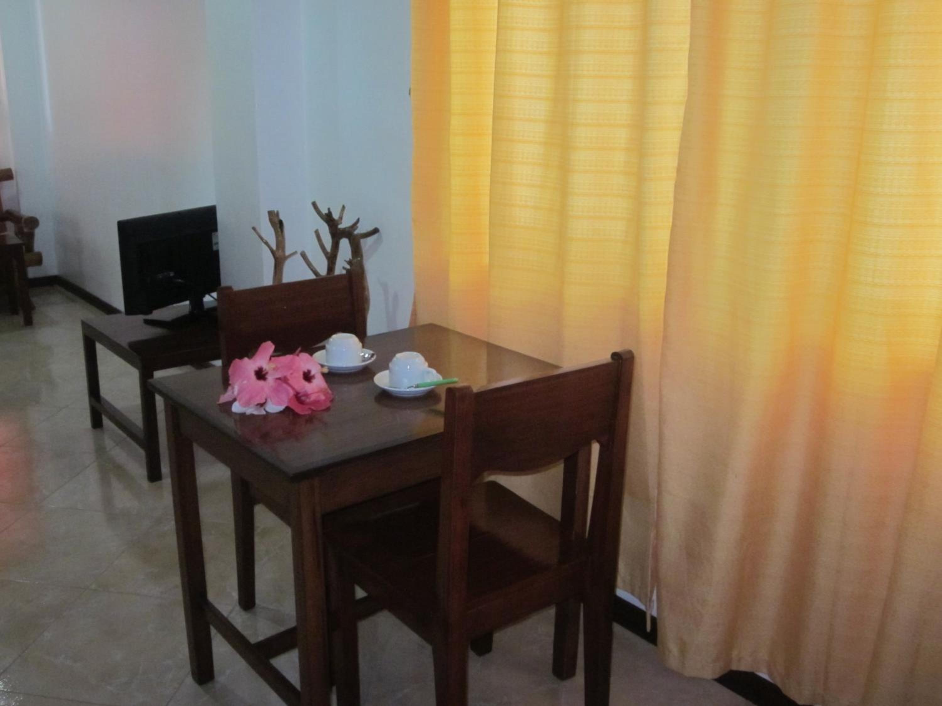 Deluxe Double Room - Photo 14