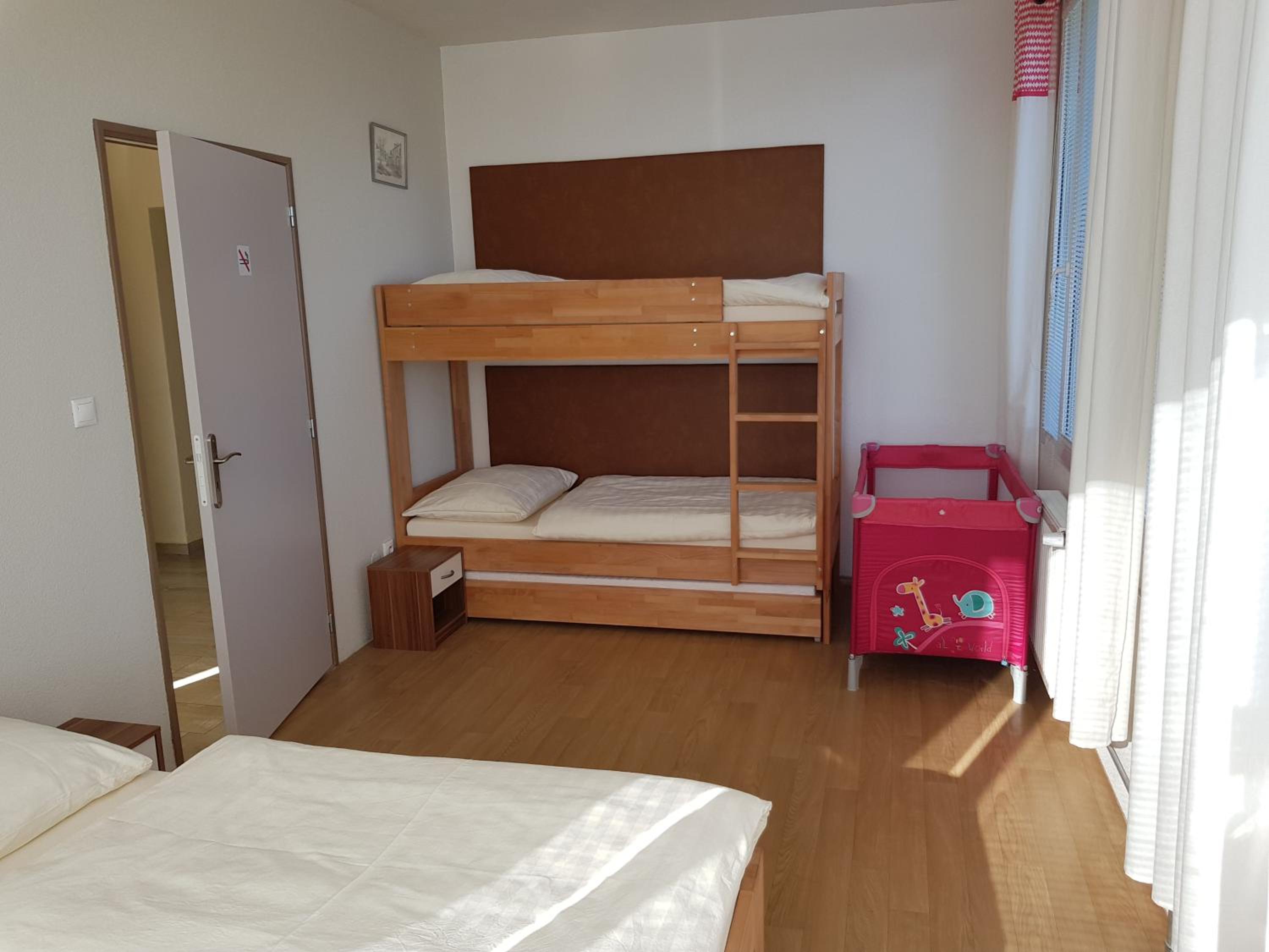 Apartment - Ground Floor - Photo 9