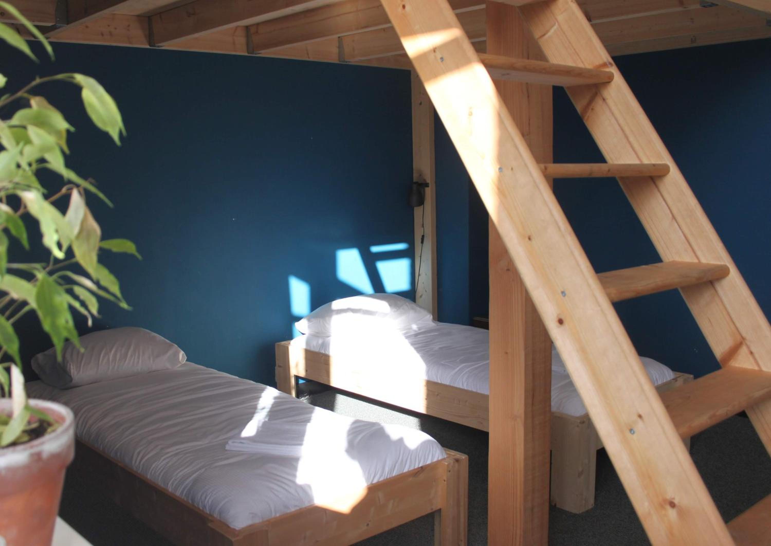 Bed in 7-Bed Dormitory Room photo 1