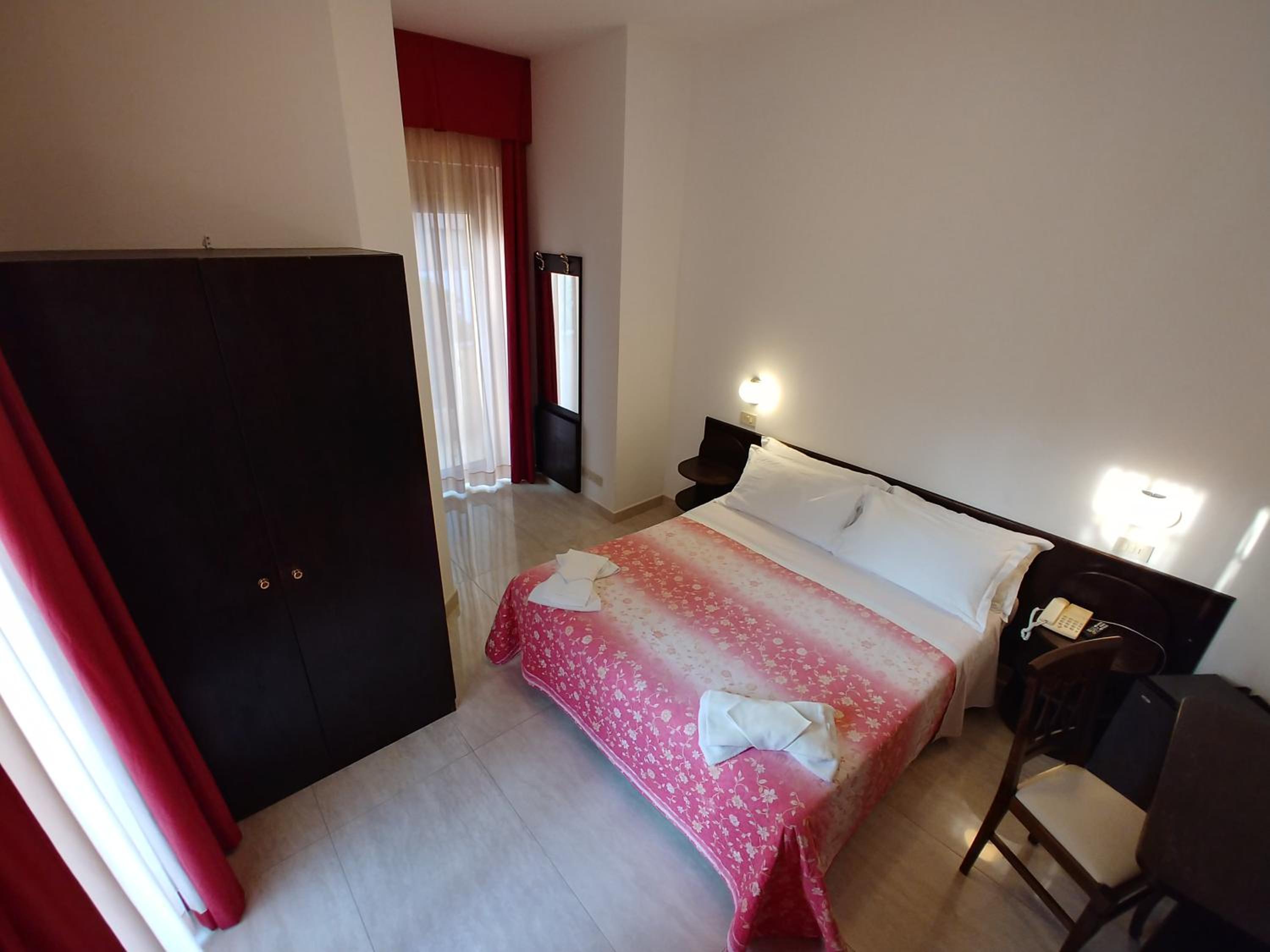 Superior Double Room - Photo 3
