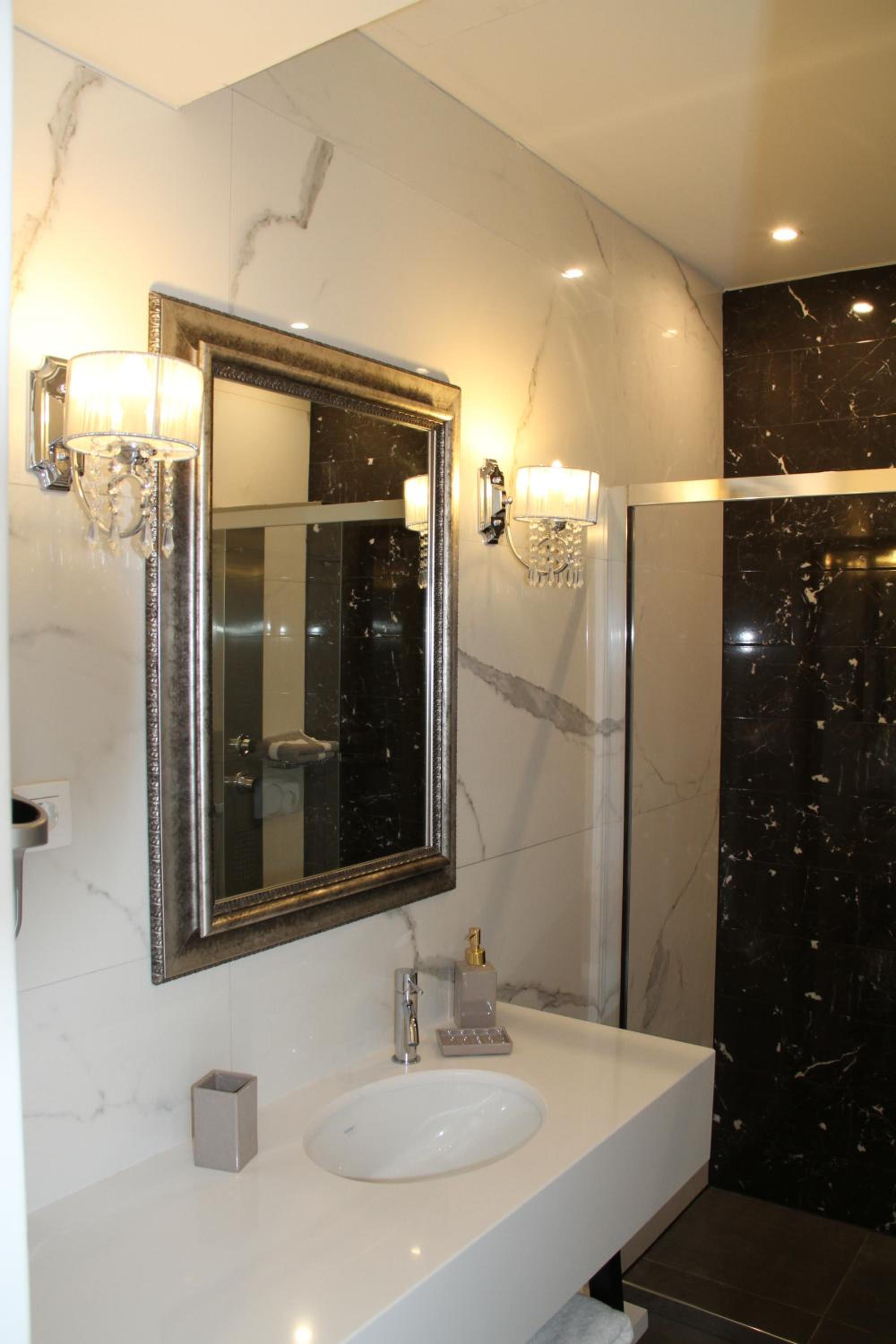 Deluxe Double Room - Photo 4