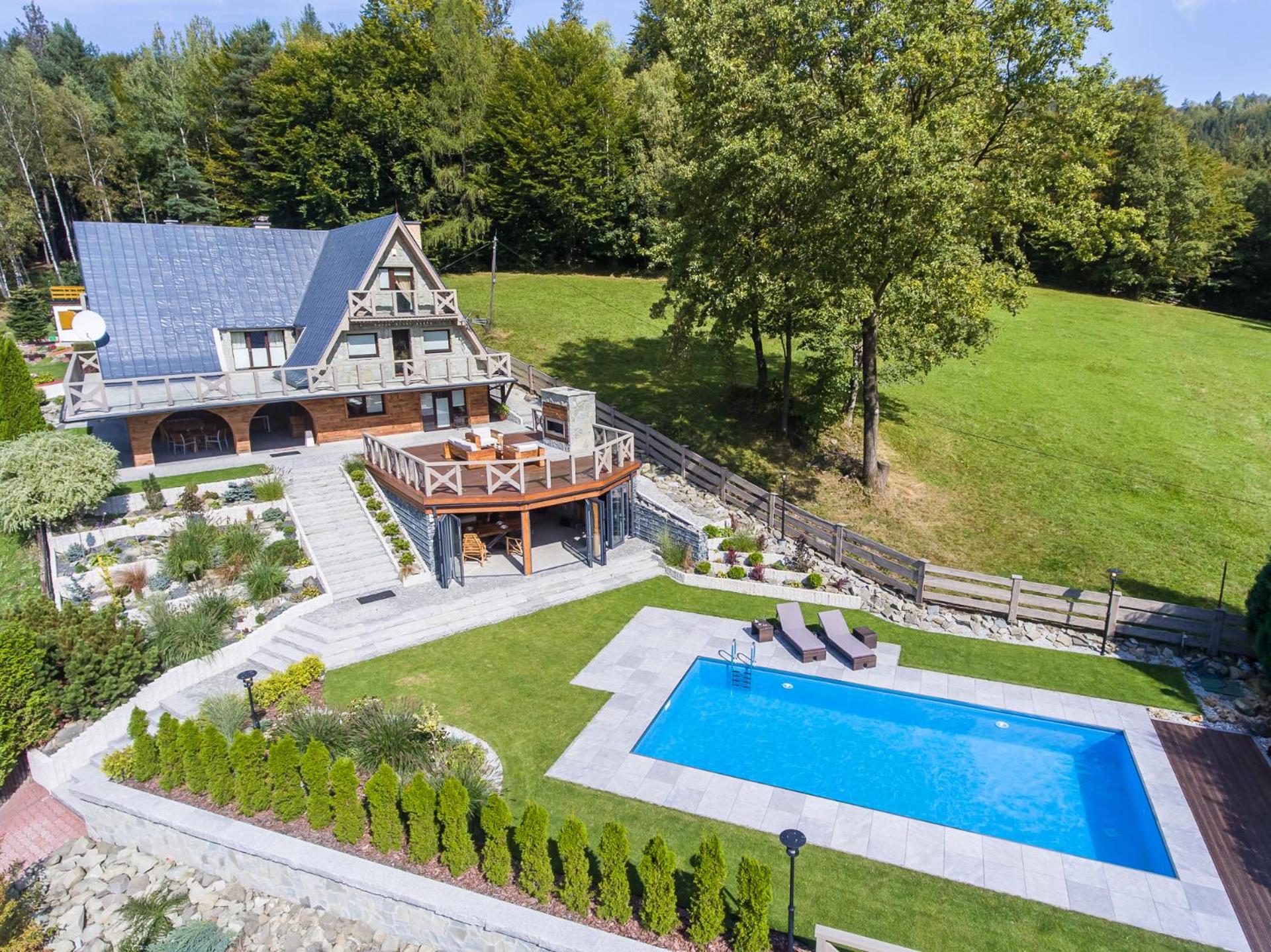 Villa photo 1