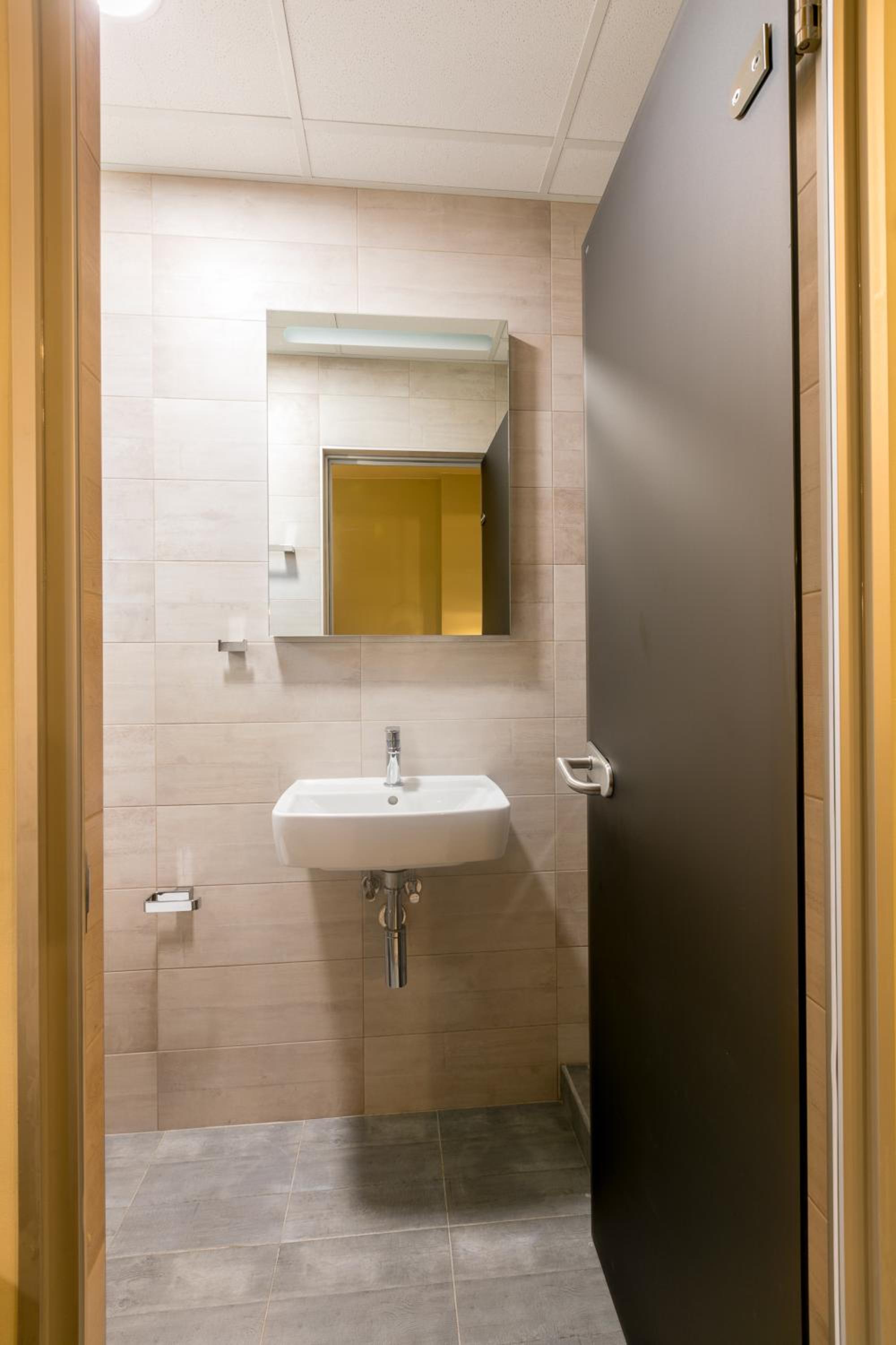 Apartment - Photo 11