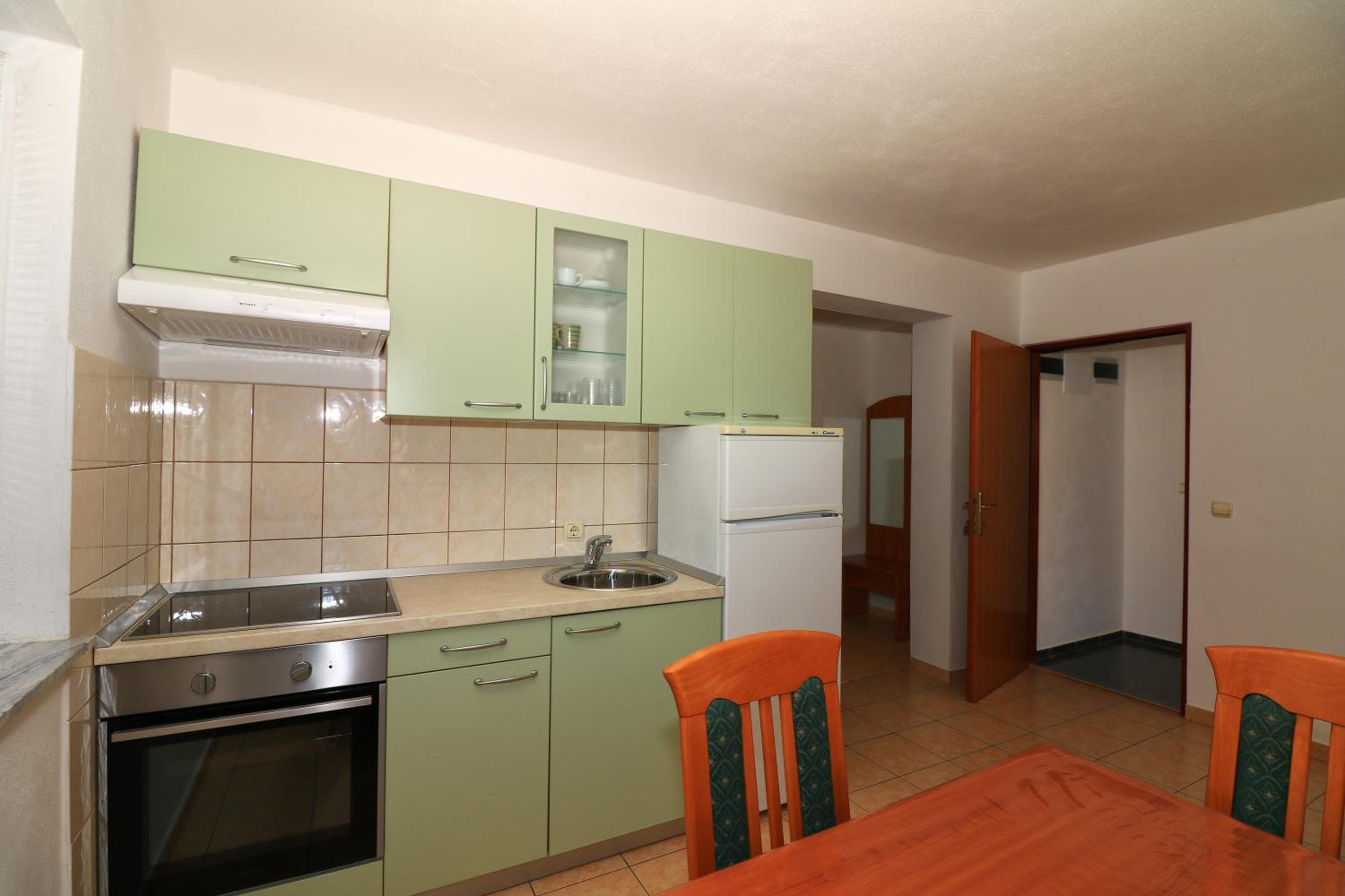 Apartment with Balcony photo 2