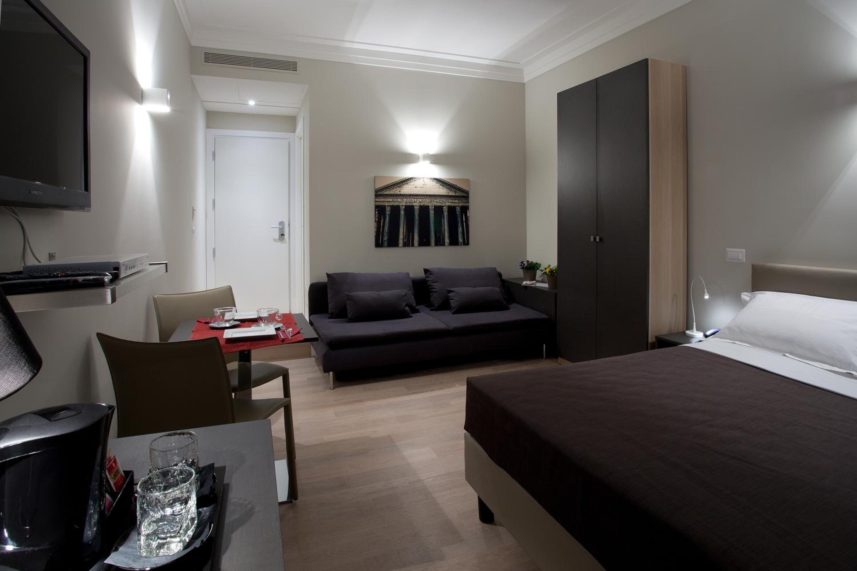 Deluxe Double Room photo 2