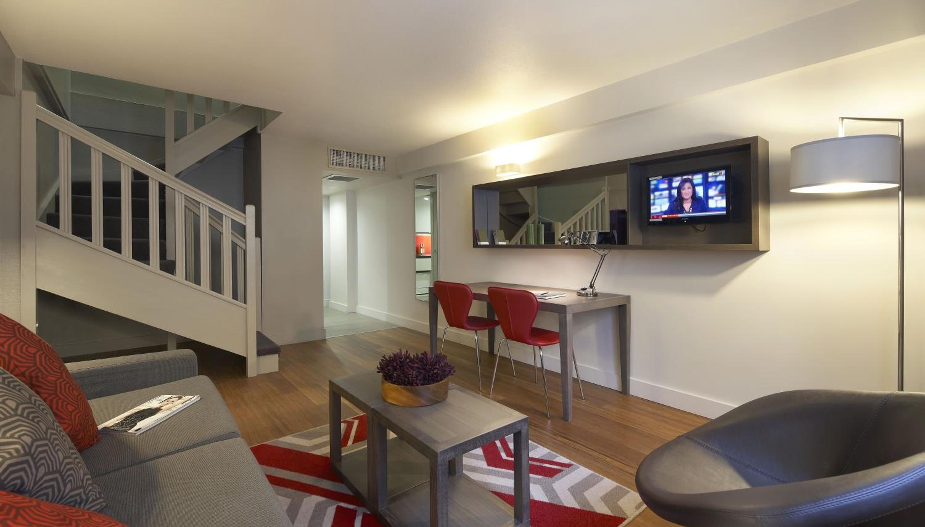 Two-Bedroom Apartment thumbnail 5