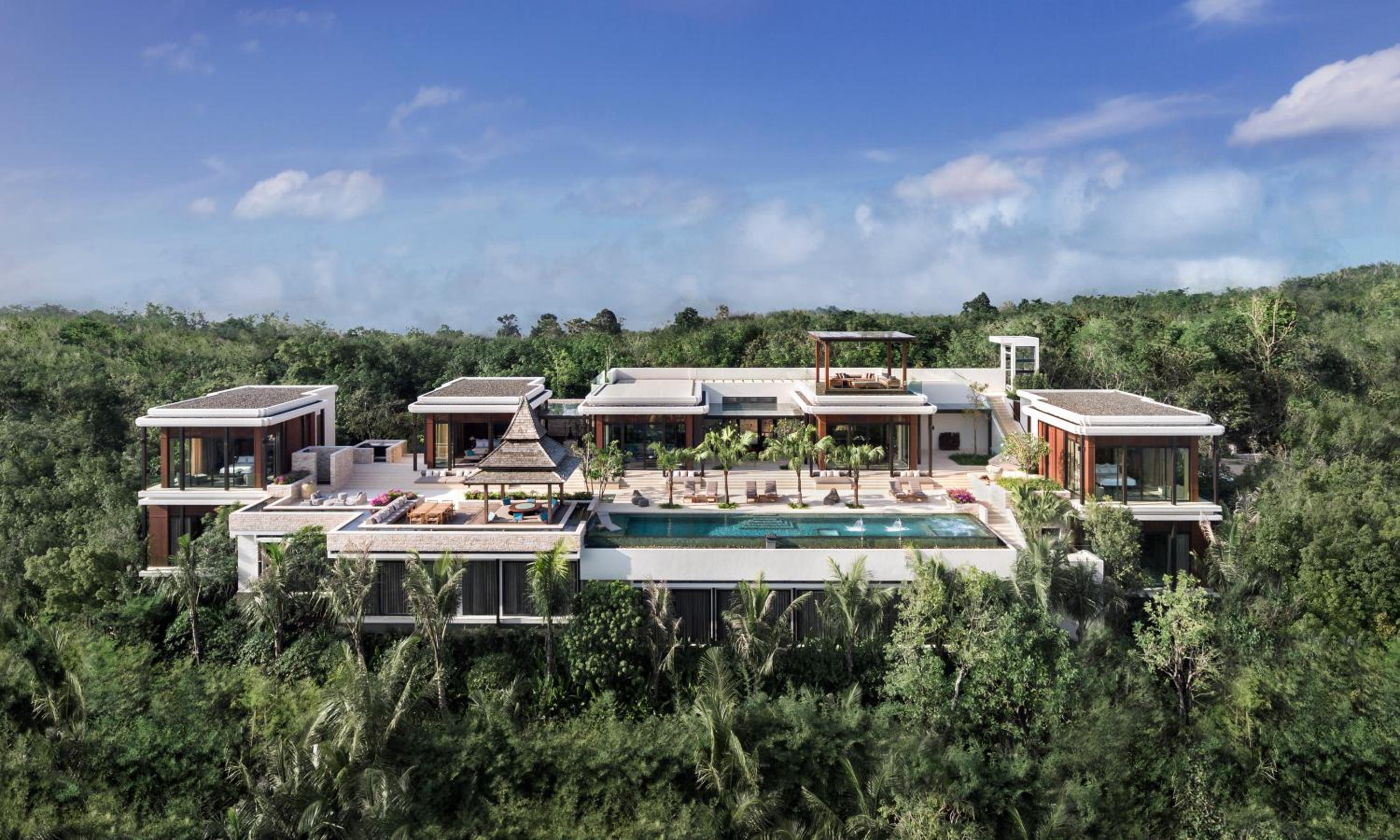 Five-Bedroom Sea View Residence photo 2