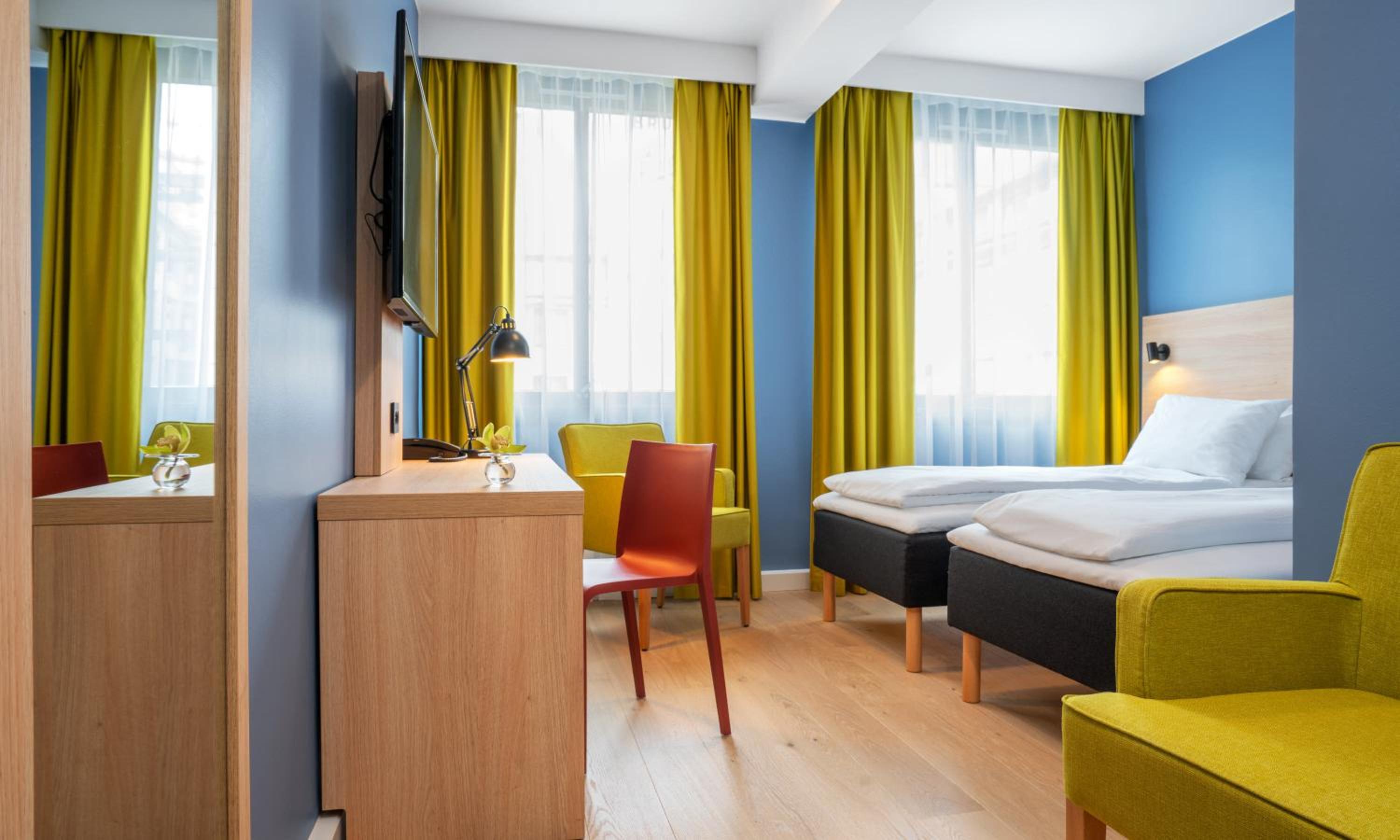 Standard Twin Room