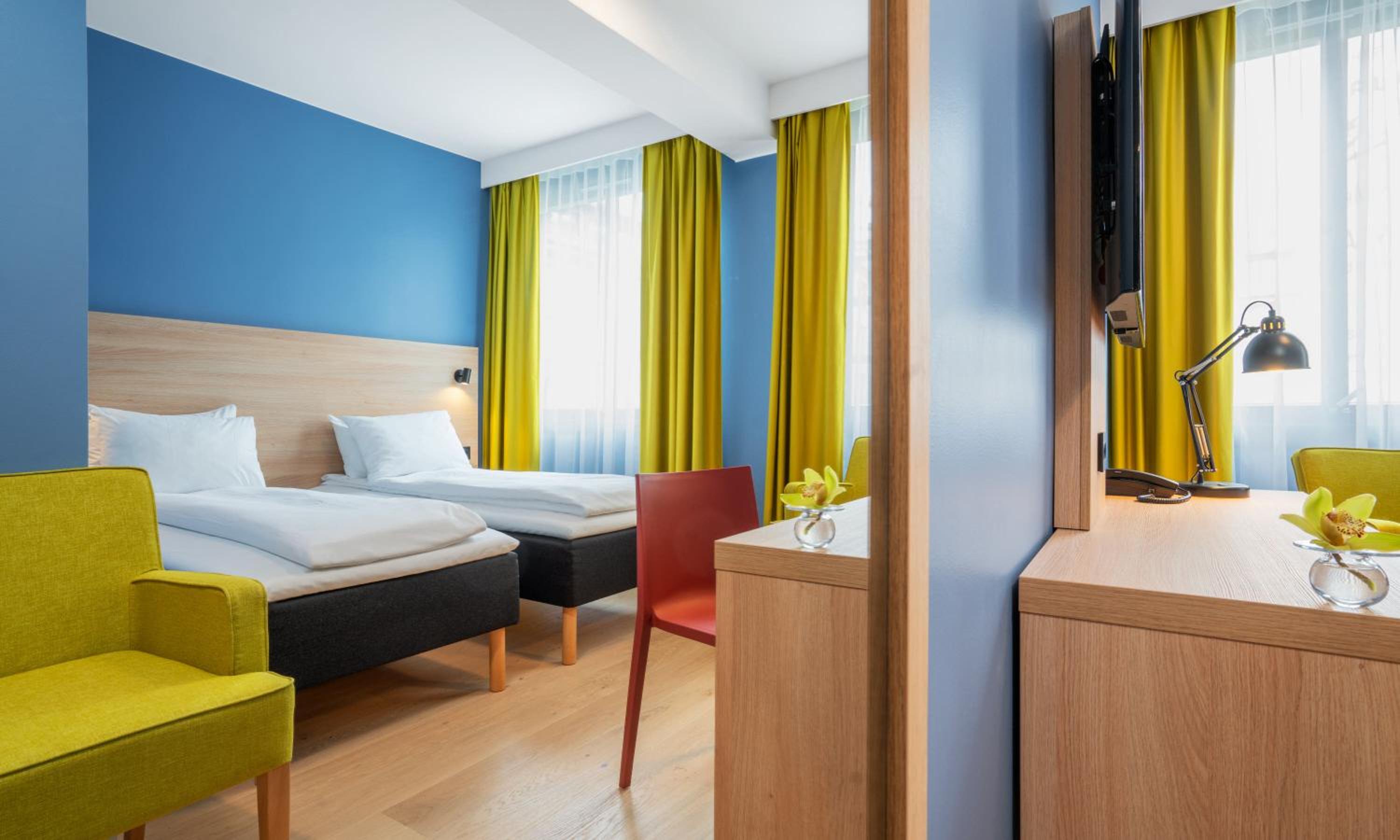 Standard Twin Room
