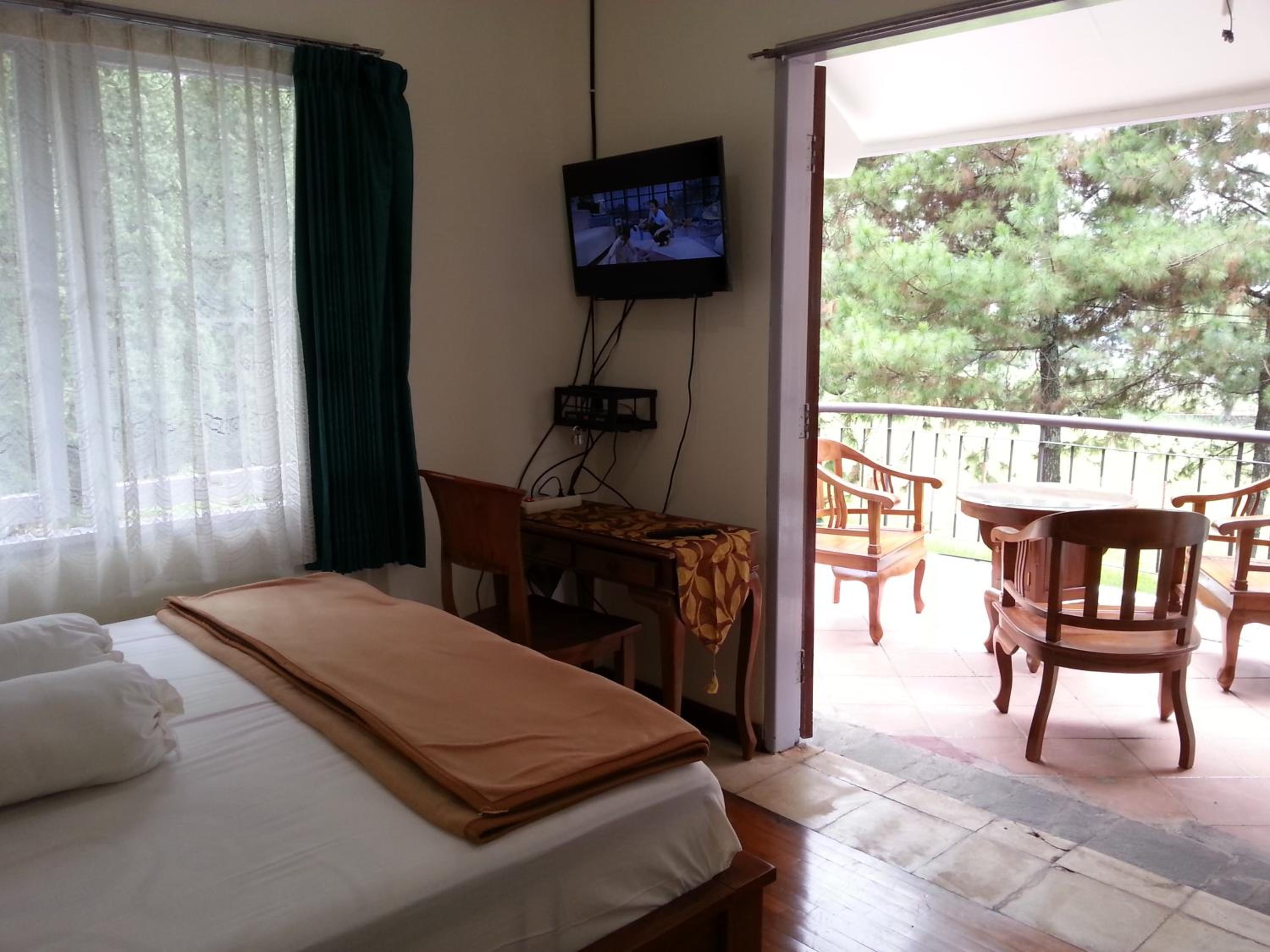 Villa - Photo 1