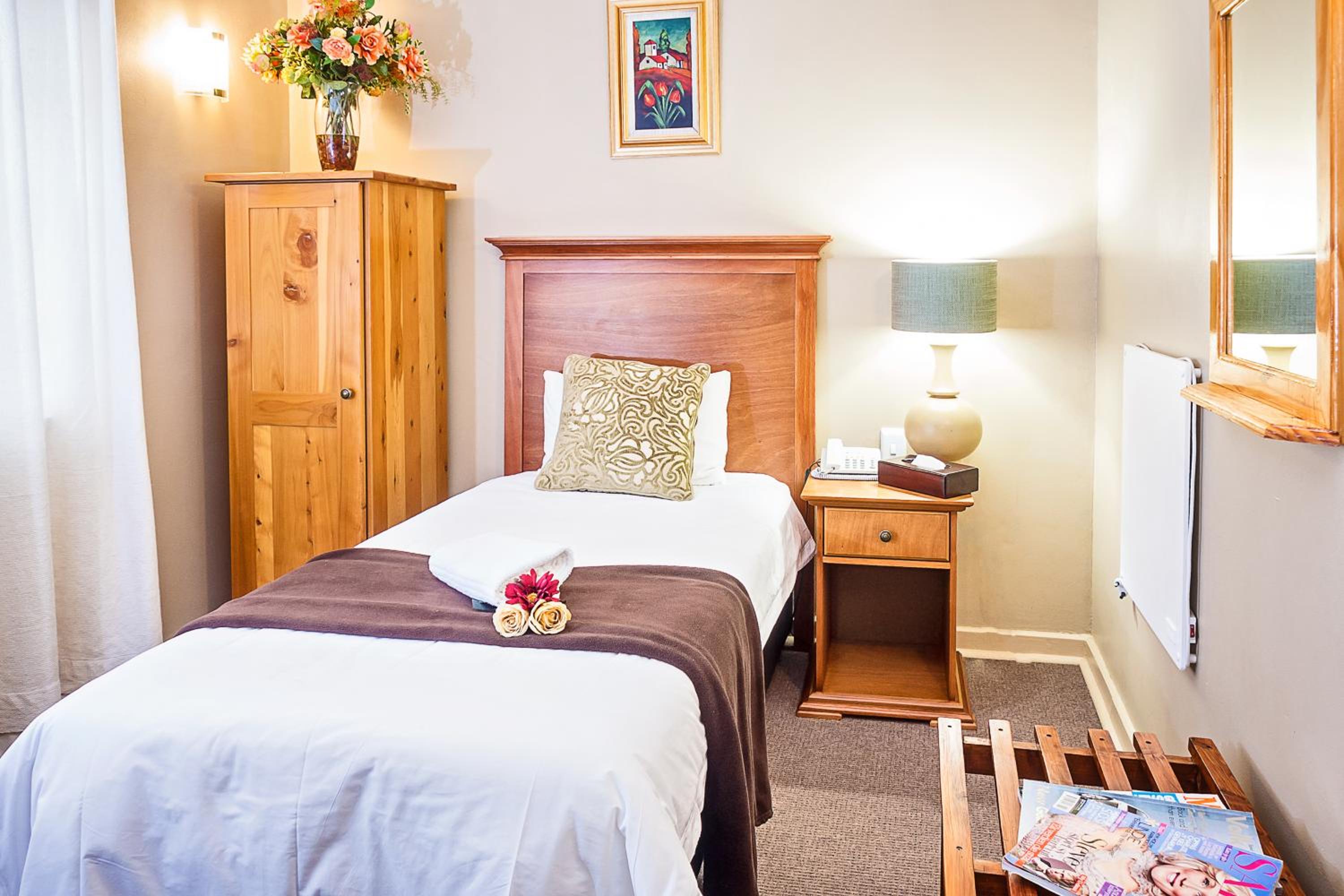 Single Room photo 2