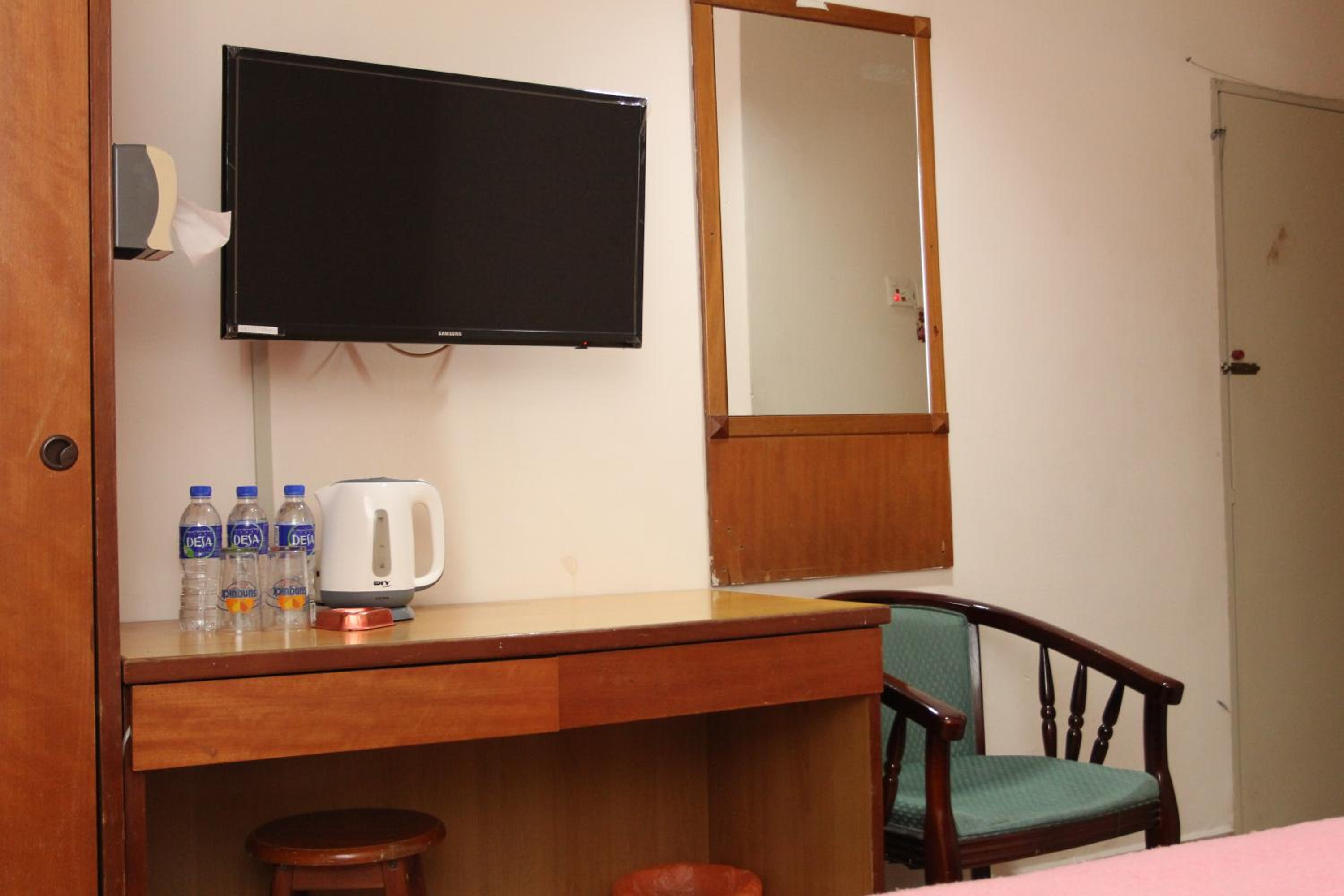 Standard Twin Room photo 3