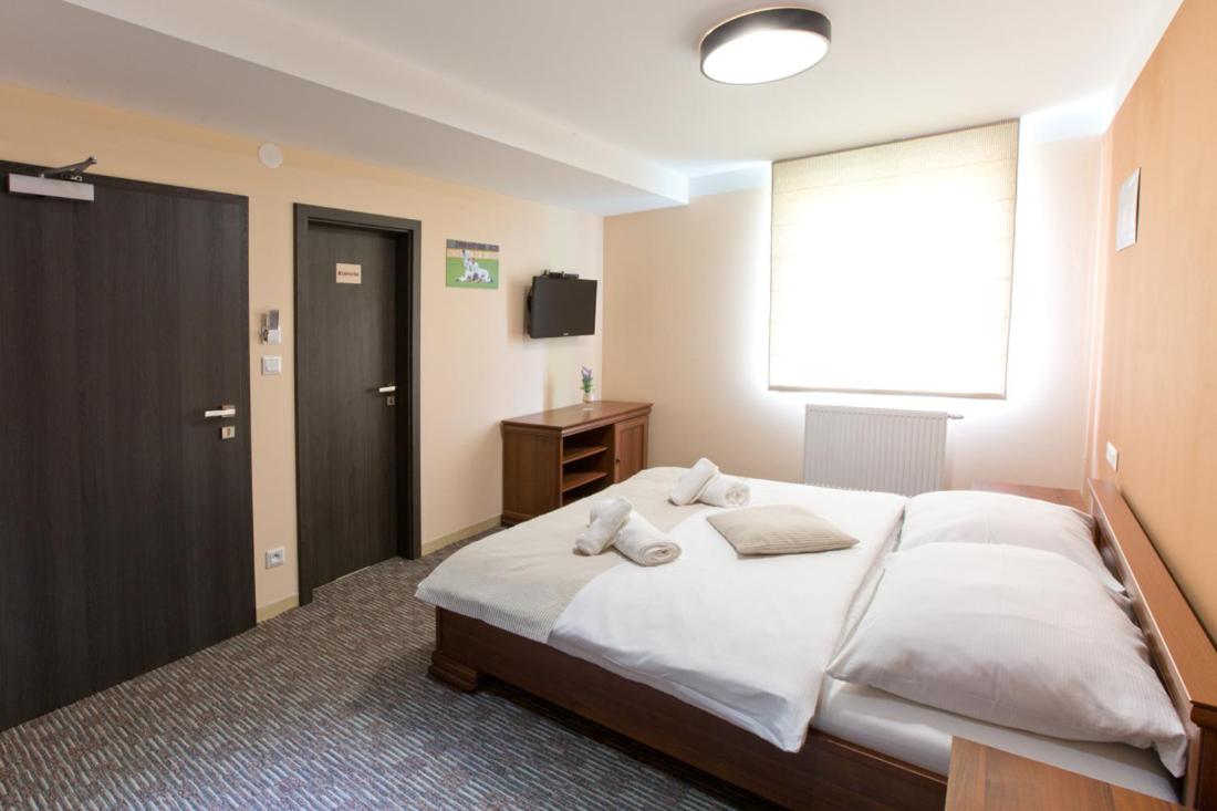 Economy Double Room photo 1