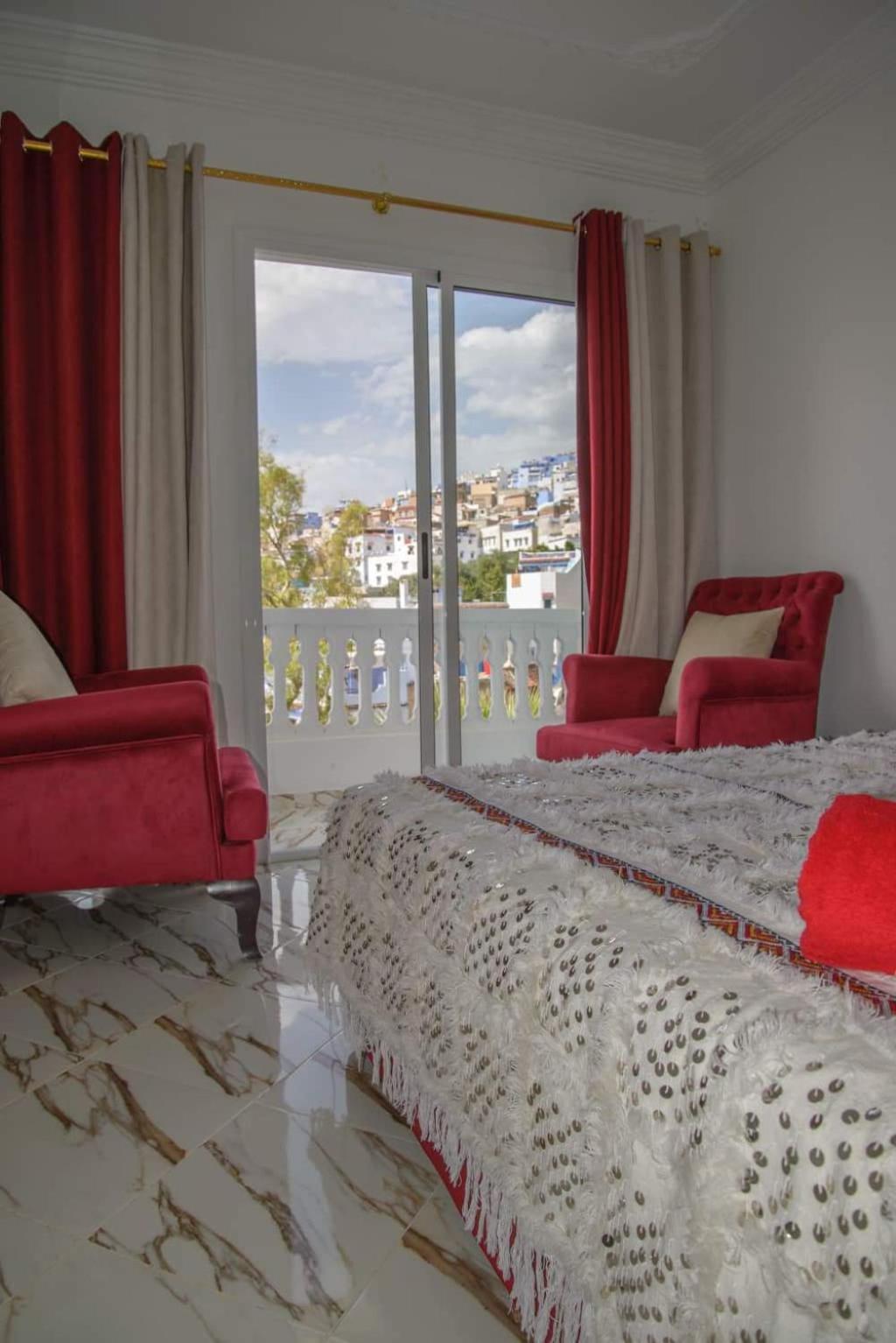 Suite with Balcony photo 1