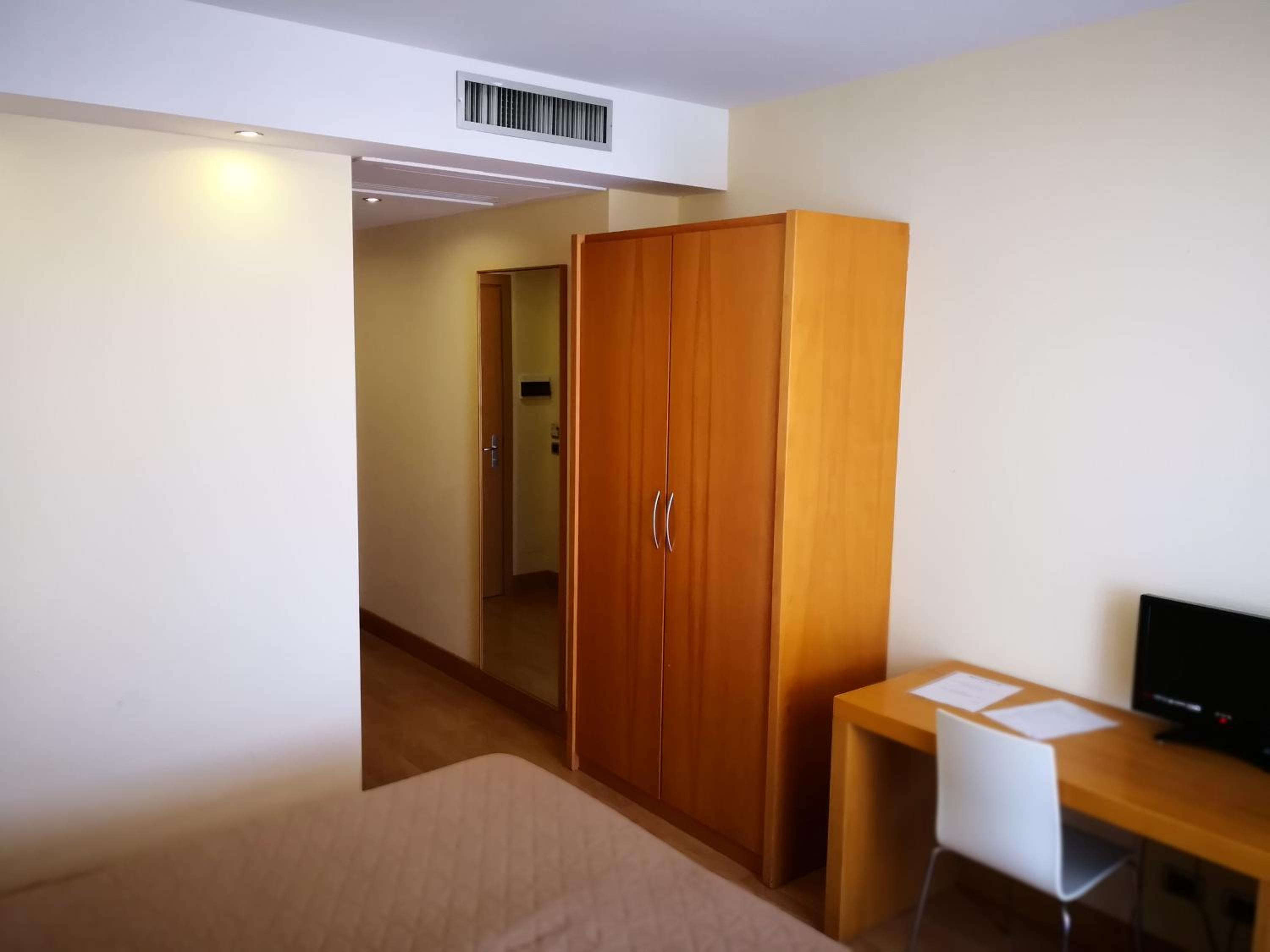 Large Double or Twin Room