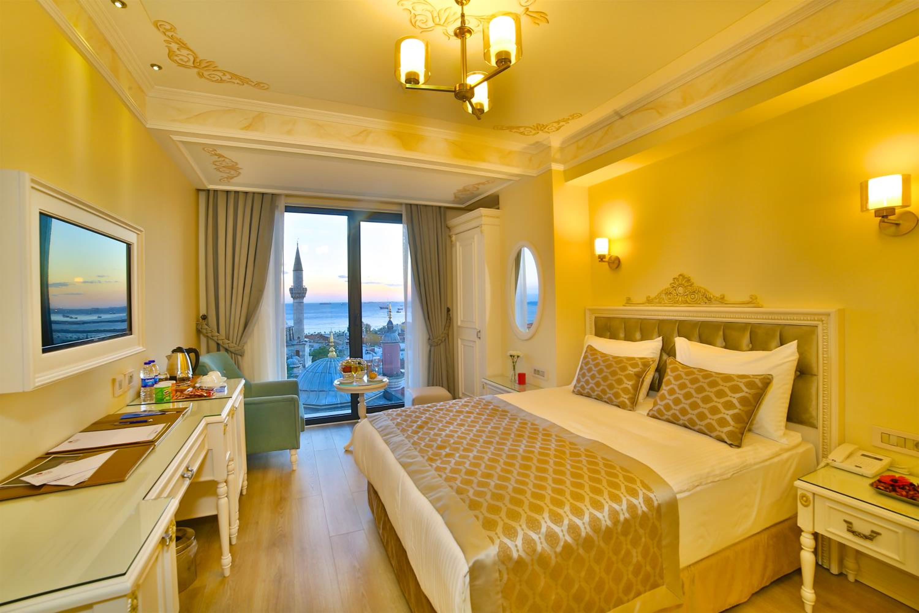 Deluxe Double Room with Sea View photo 1