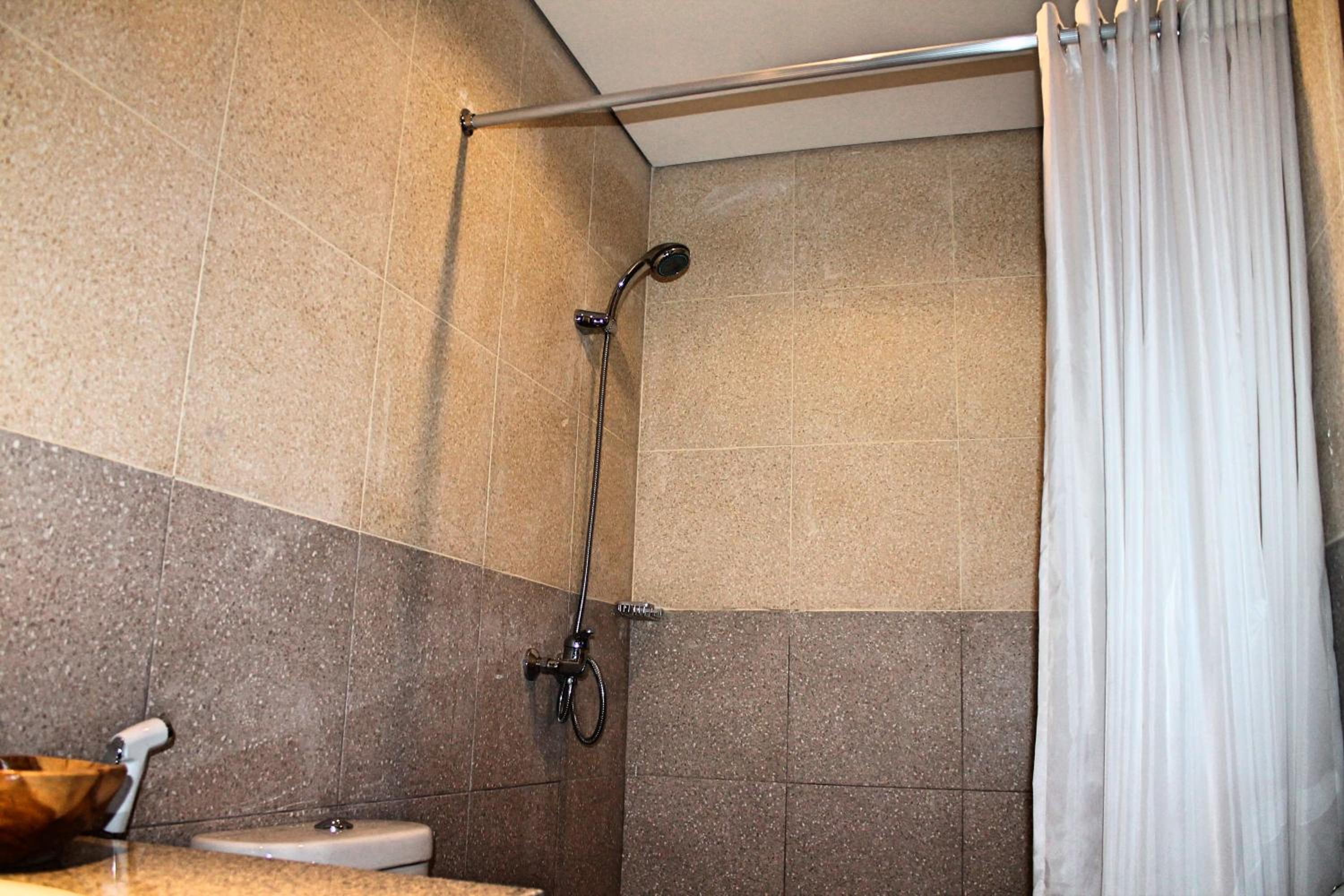 Standard Double or Twin Room with Garden View - Photo 26