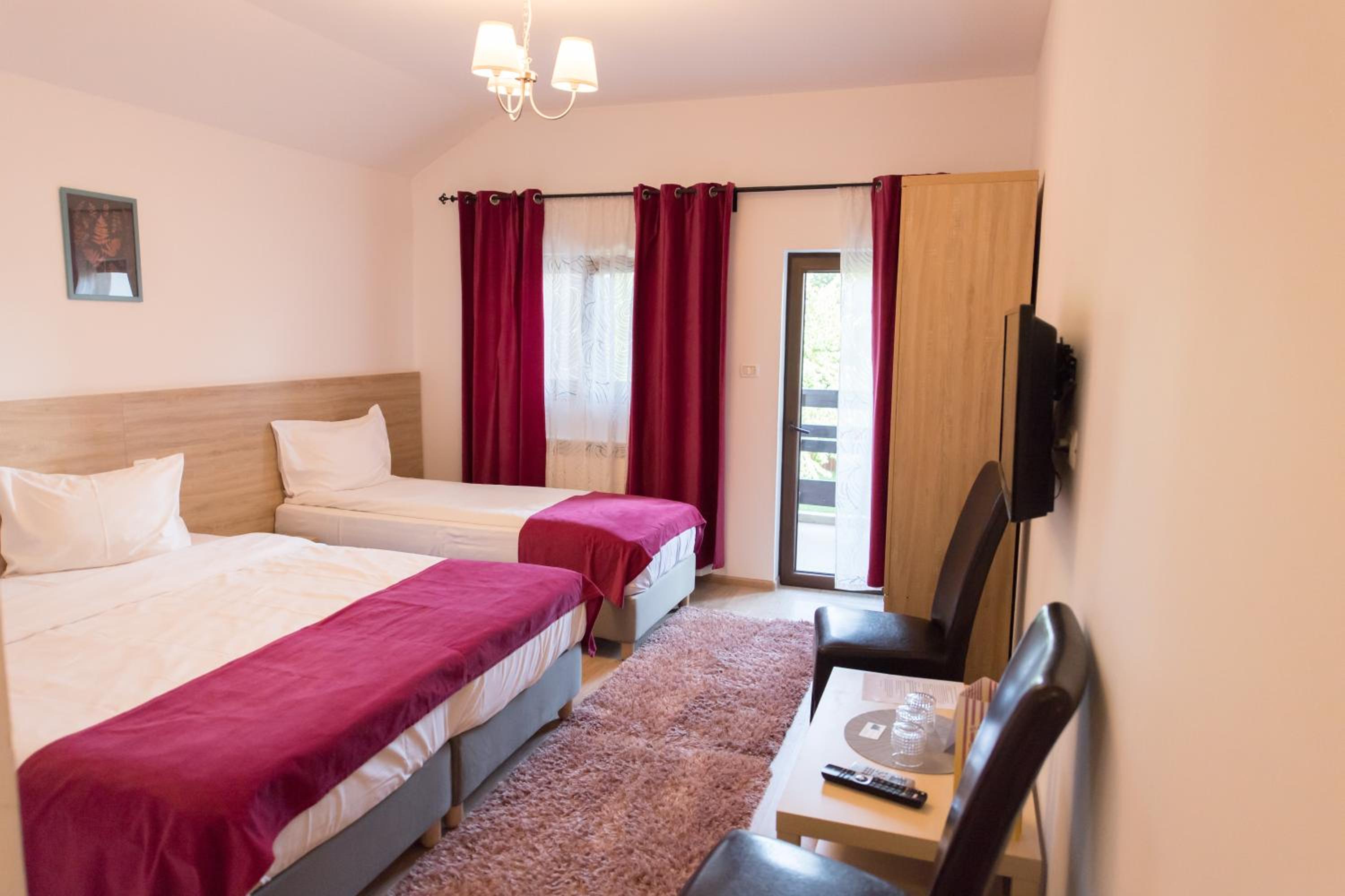Triple Room photo 2