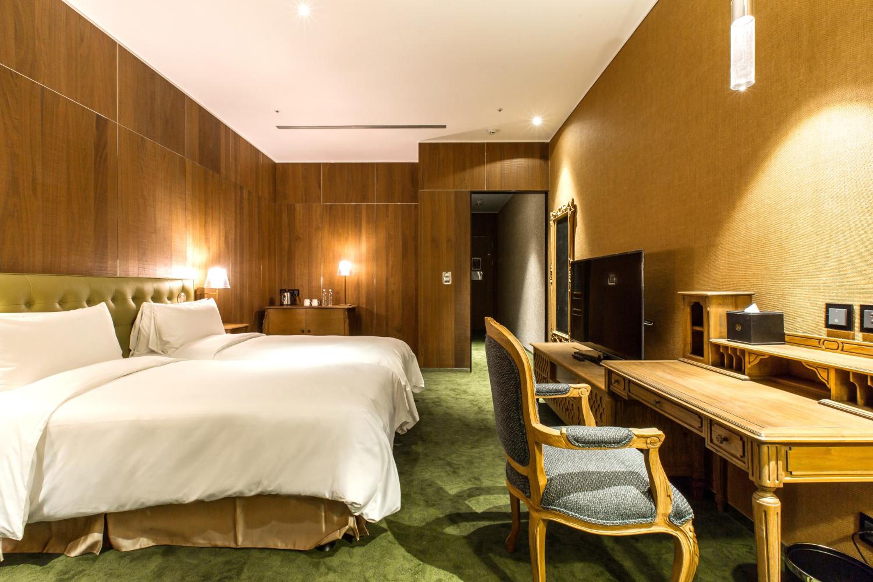 Boutique Twin Room photo 3
