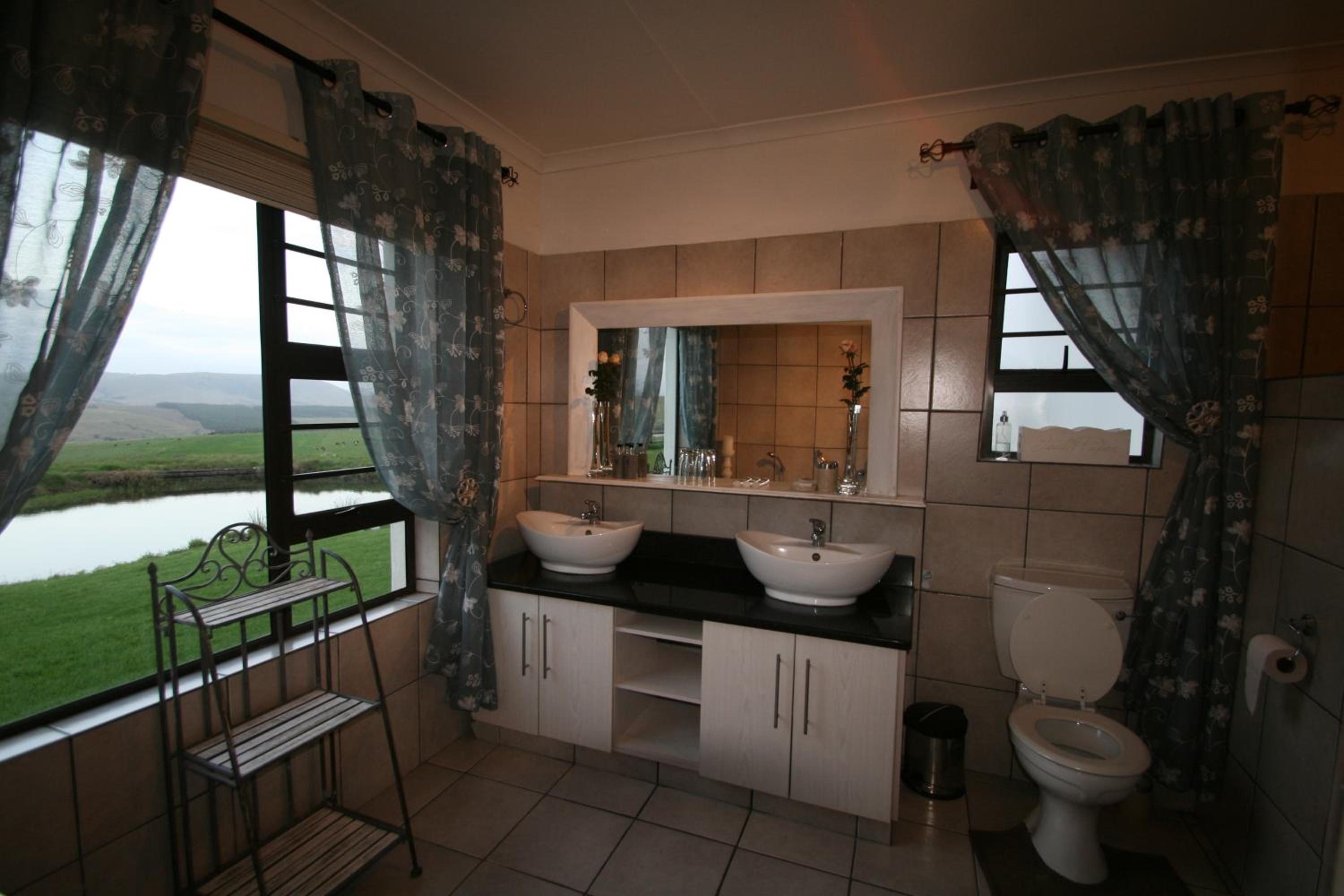 Executive 2 Bedroom Apartment photo 2