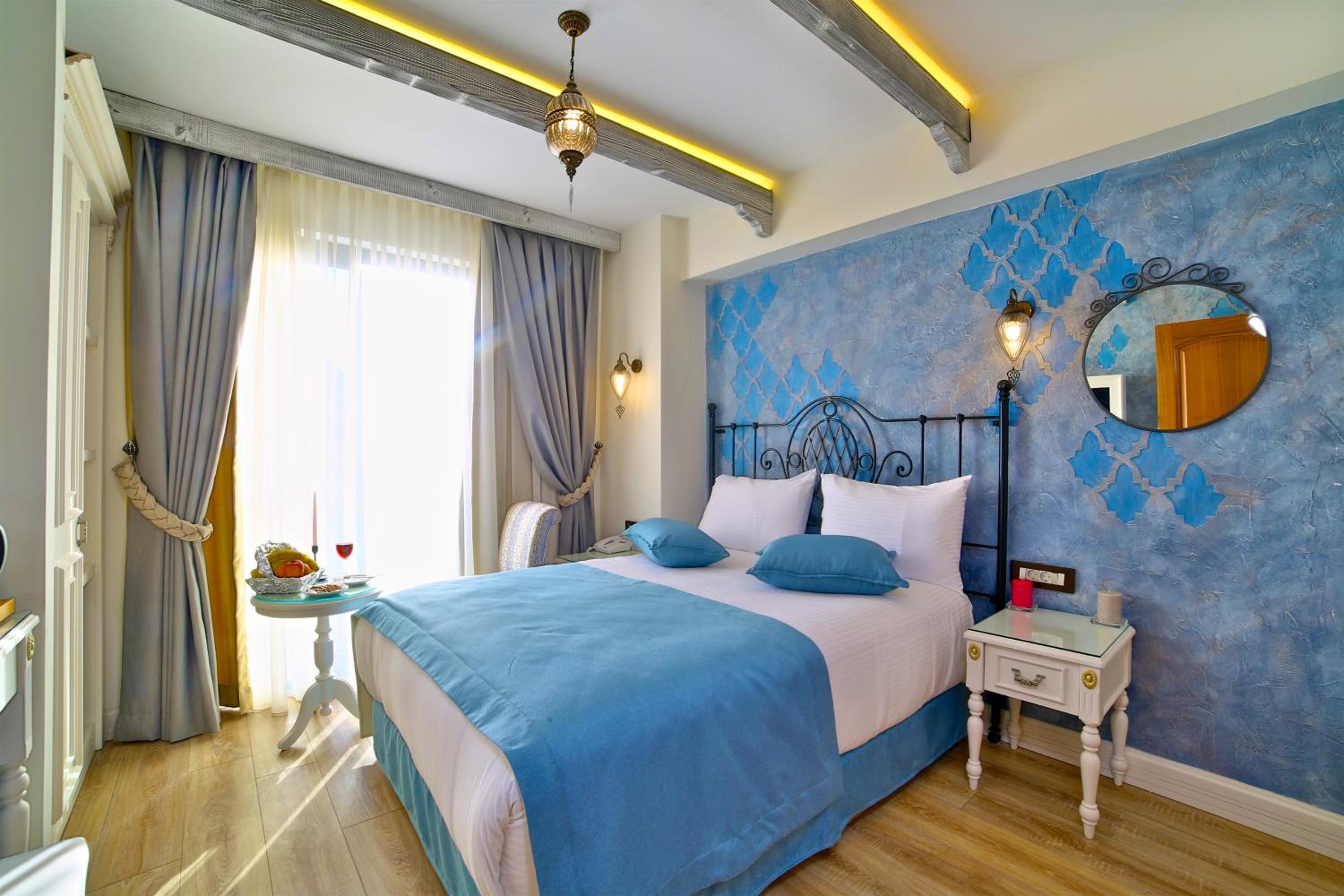 Deluxe Double or Twin Room photo 2