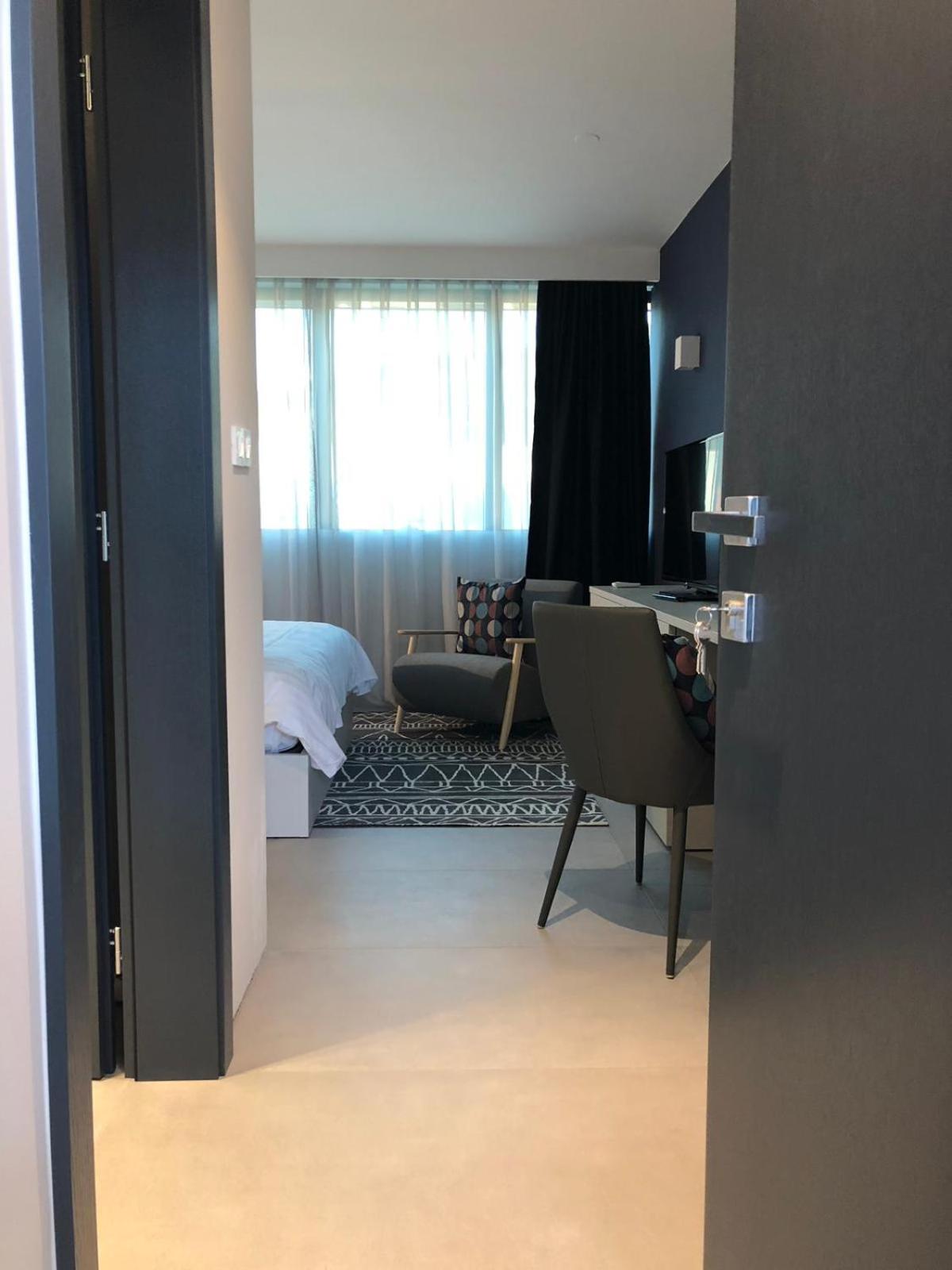 Twin Room with Free Parking photo 2