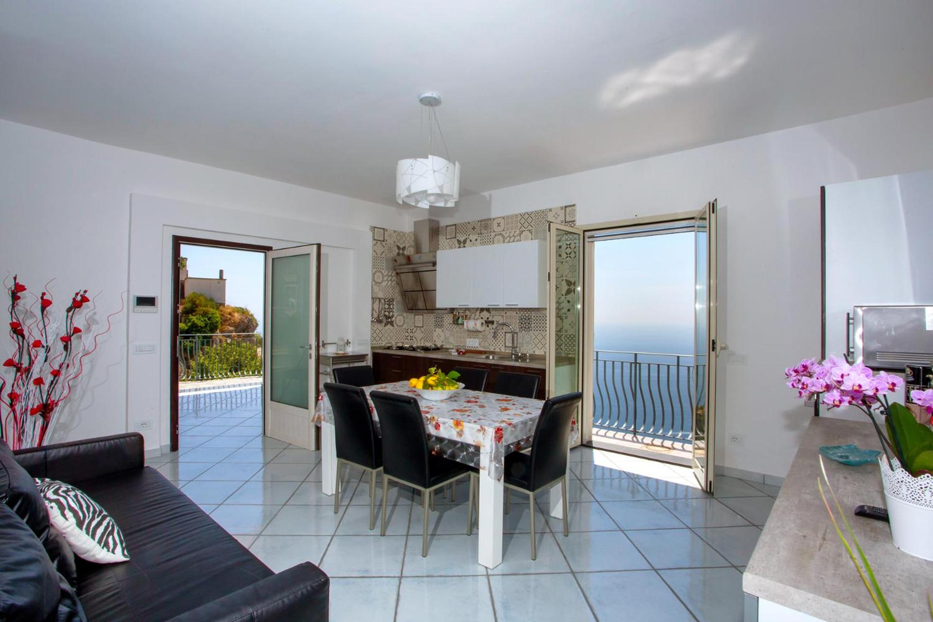 Three-Bedroom Villa photo 2
